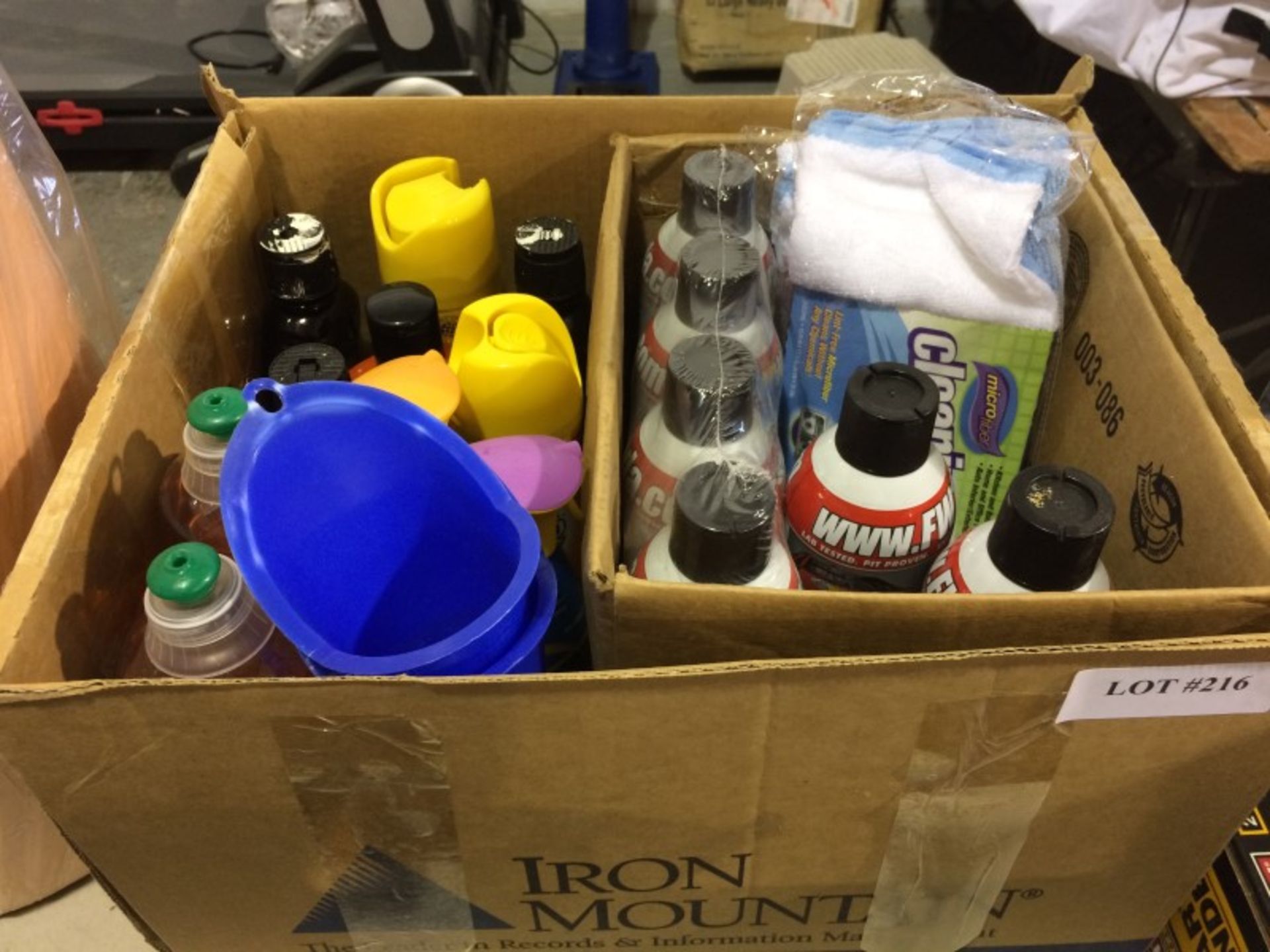 Box of Assorted Cleaning Supplies