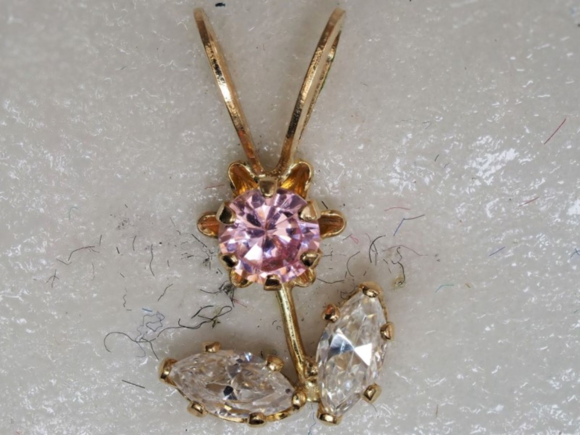 14kt Yellow Gold Cubic Zirconia Pendant Retail $120