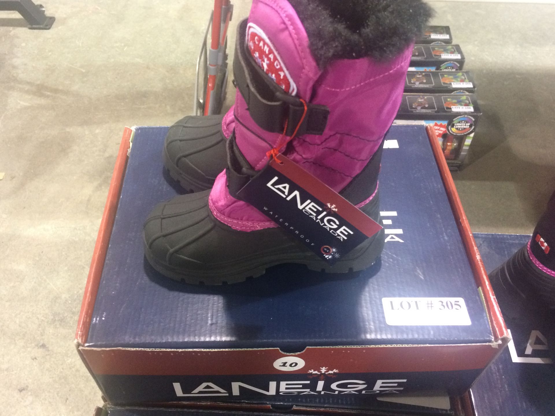 LA Neige Canada Size 10 Girls Boots