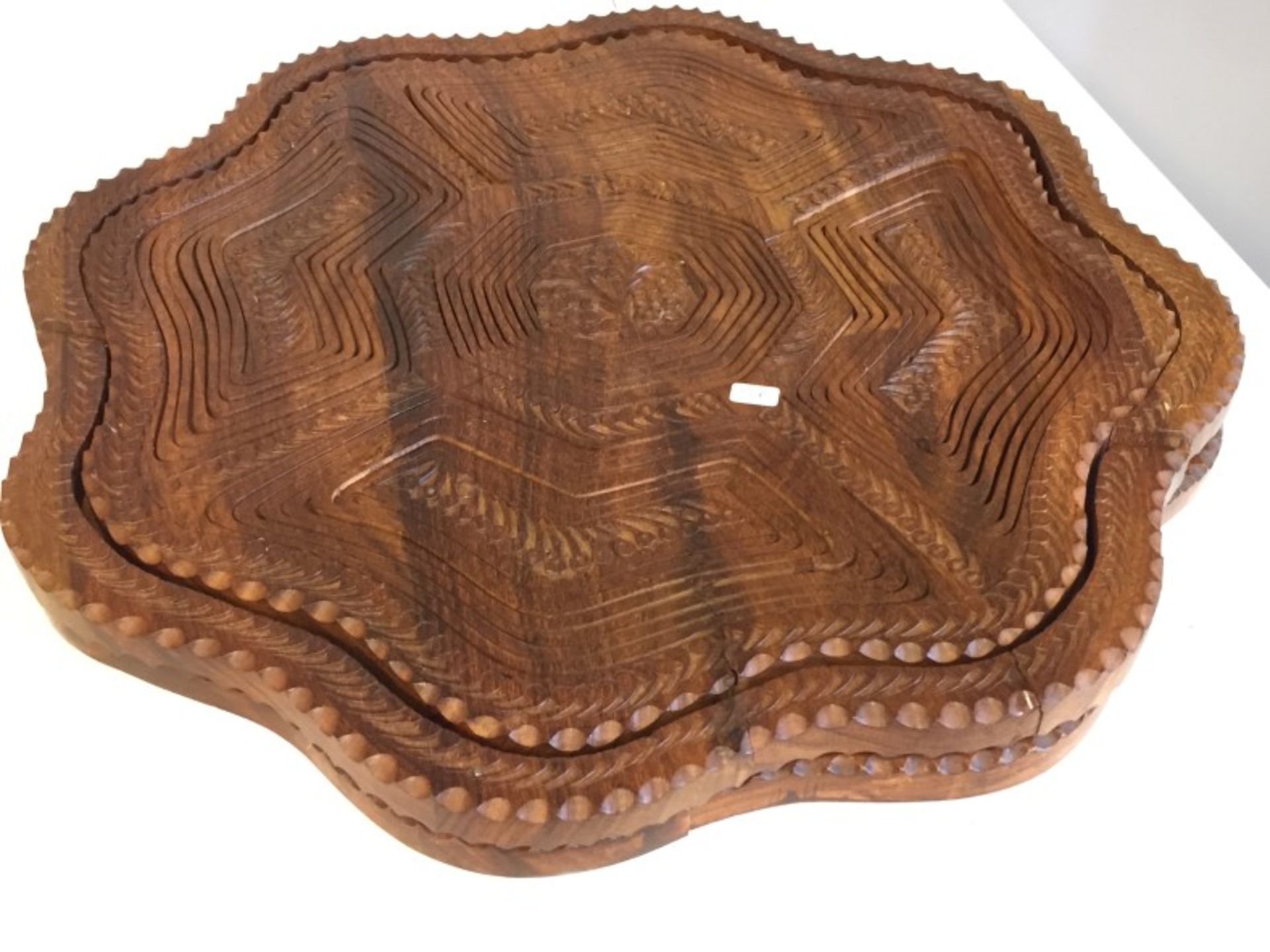 Large hand crafted rosewood collapsing basket - Image 2 of 2