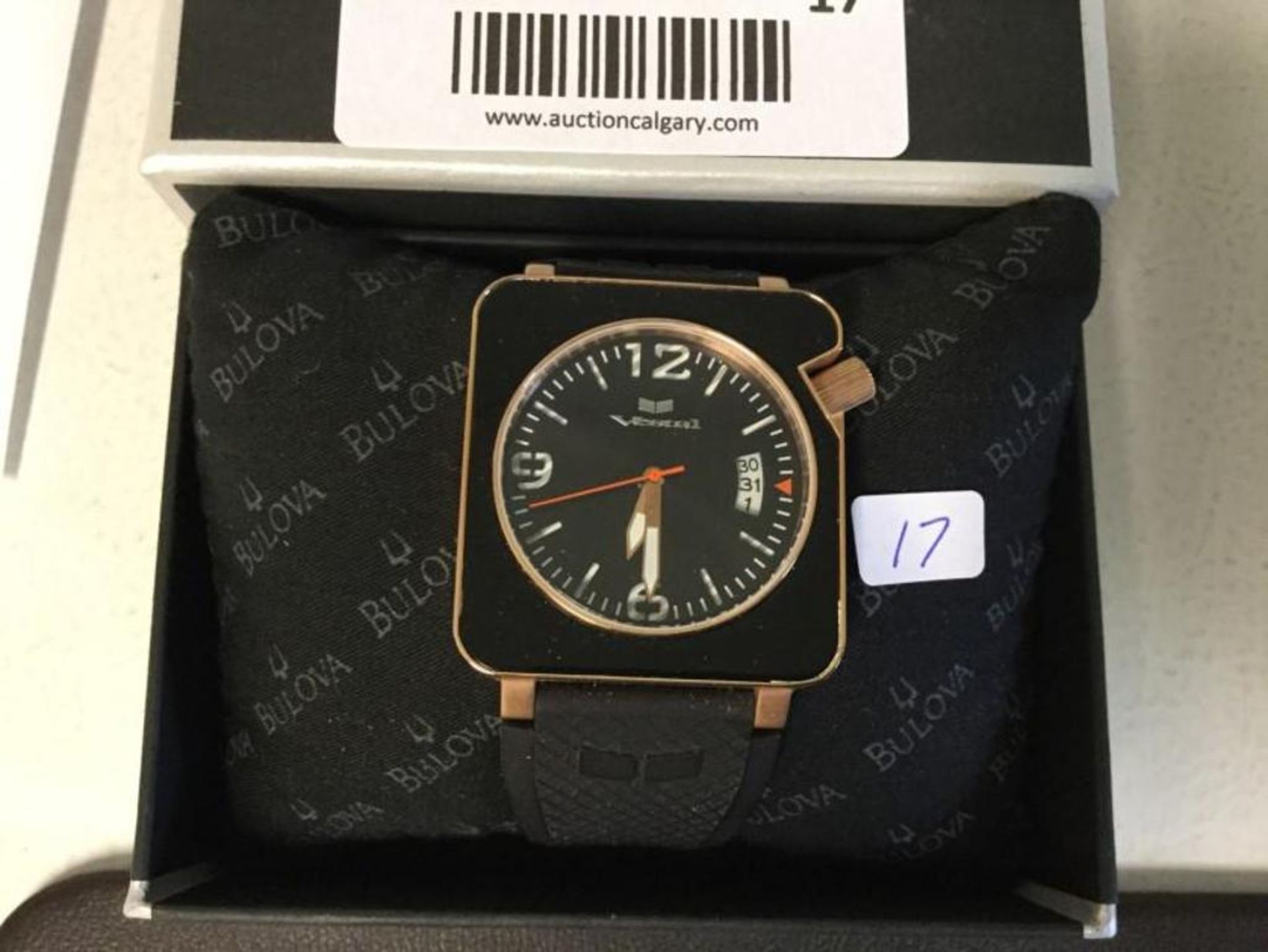 Gents New Bulova Wrist Watch in box