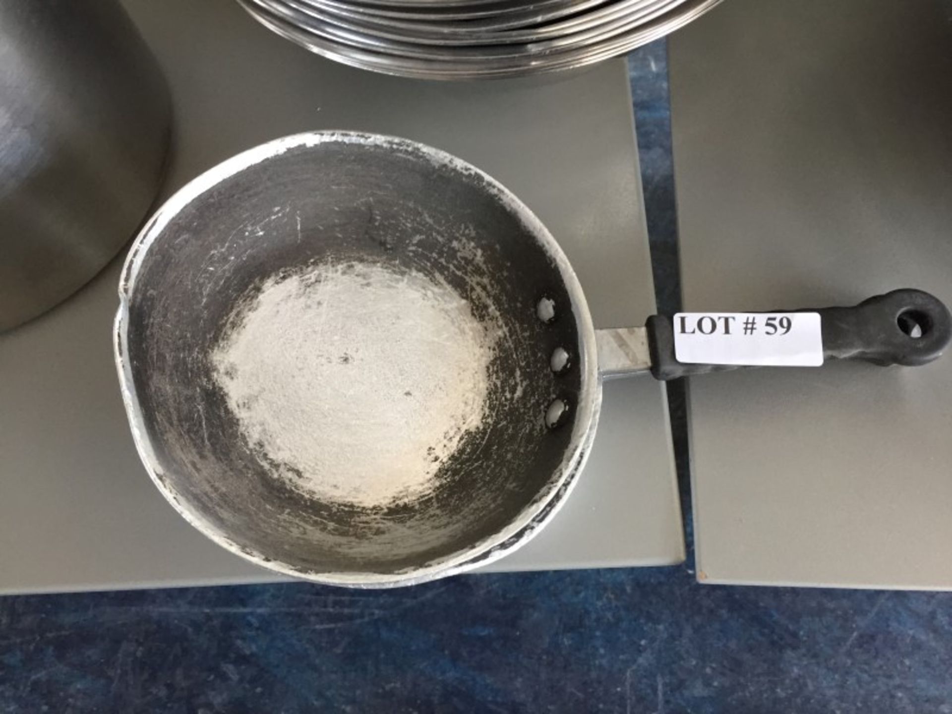 lot 2 Small fry pans