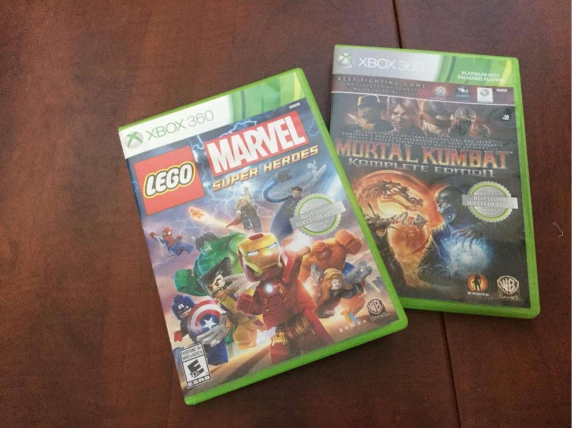 lot of 2 - Xbox games Lego and Mortal Combat