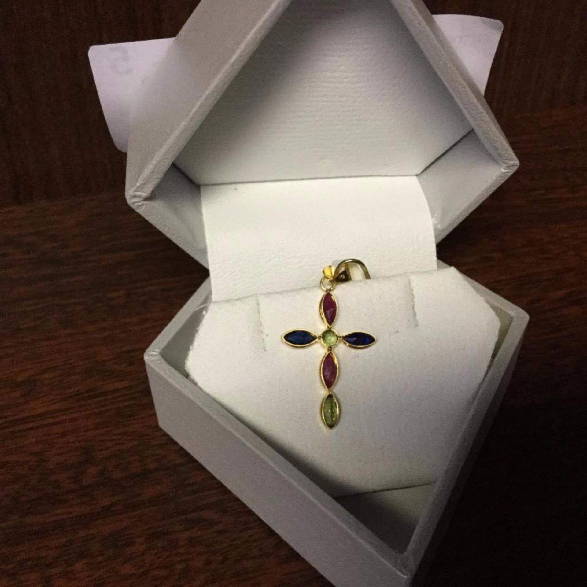 Stamped 18K yellow gold gemstone cross pendant - Appraised value $1,209