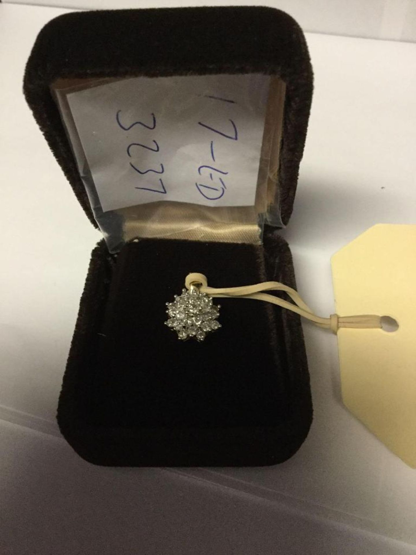 Diamond cluster pendent - 0.75 ct set in 10 kt gold - 17-ED3237 Value $2810