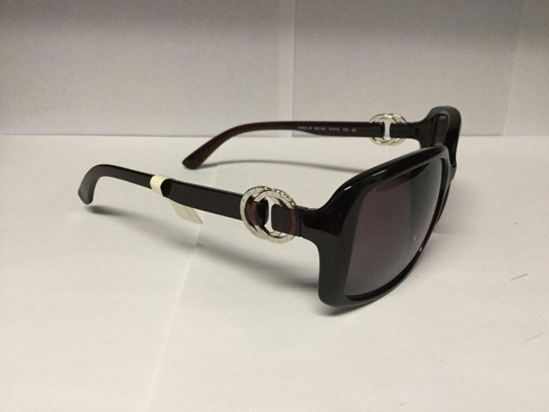Ladies BVLGARI Sunglasses with case and Box - value $ 400 - Image 2 of 3