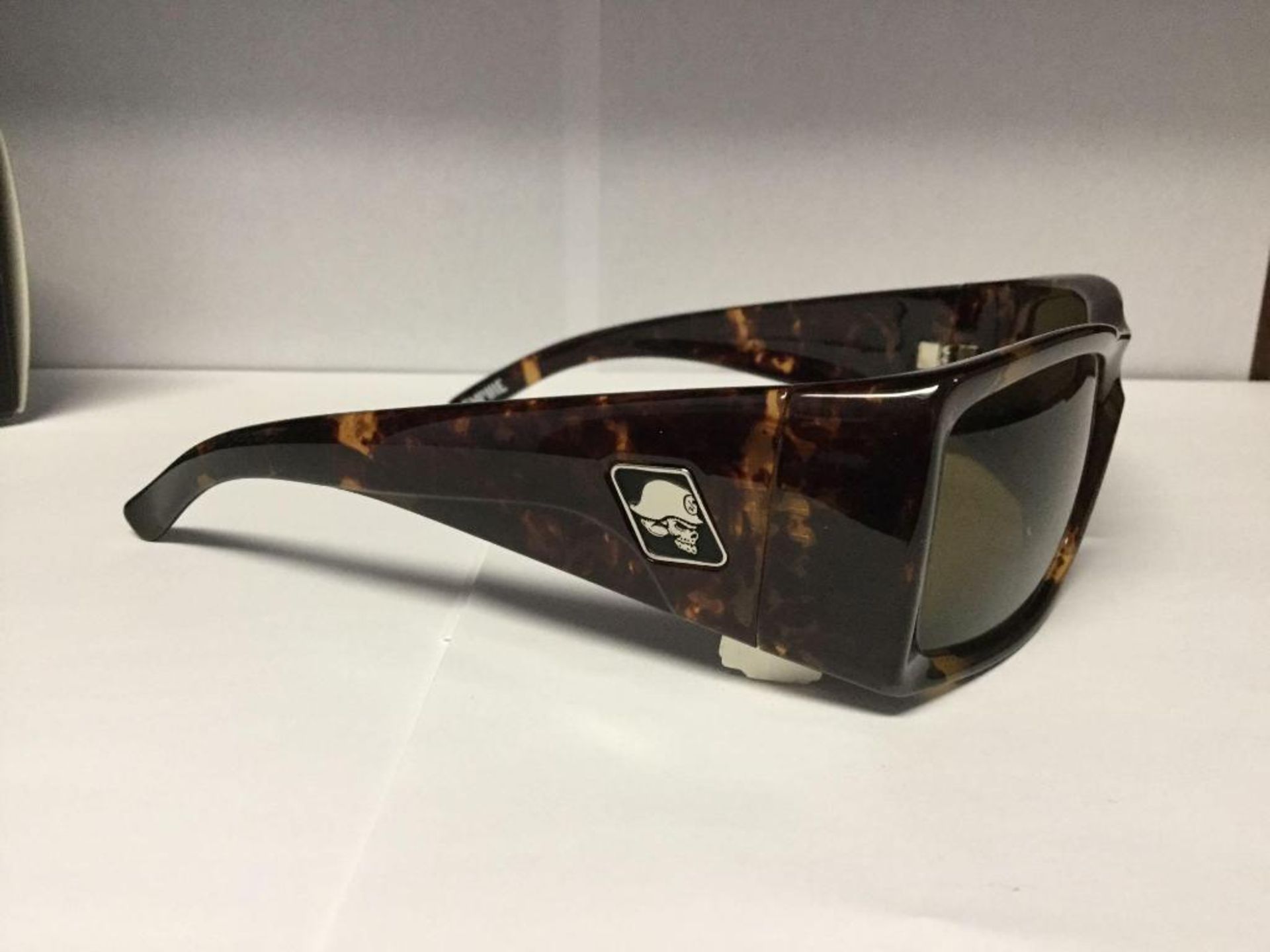 Metal Mulisha Ladies Sun Glasses Value $185 - Image 2 of 3