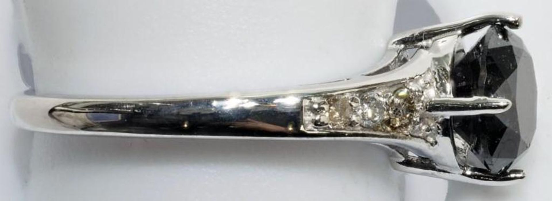 10K White Gold Black (1.95ct) and White Diamond (0.12ct) Ring. Insurance Value $2825 - Image 3 of 4