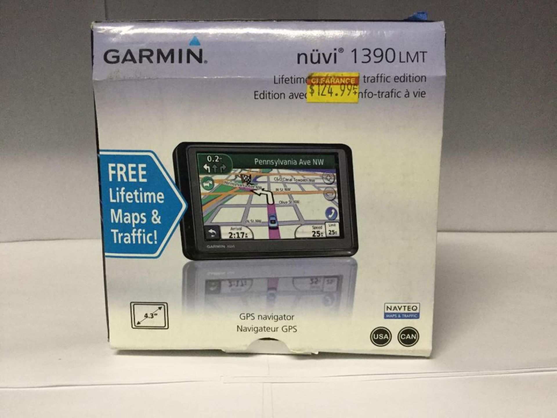 Garmin Nuvi 1390 LMT GPS Navigator with bluetooth technology