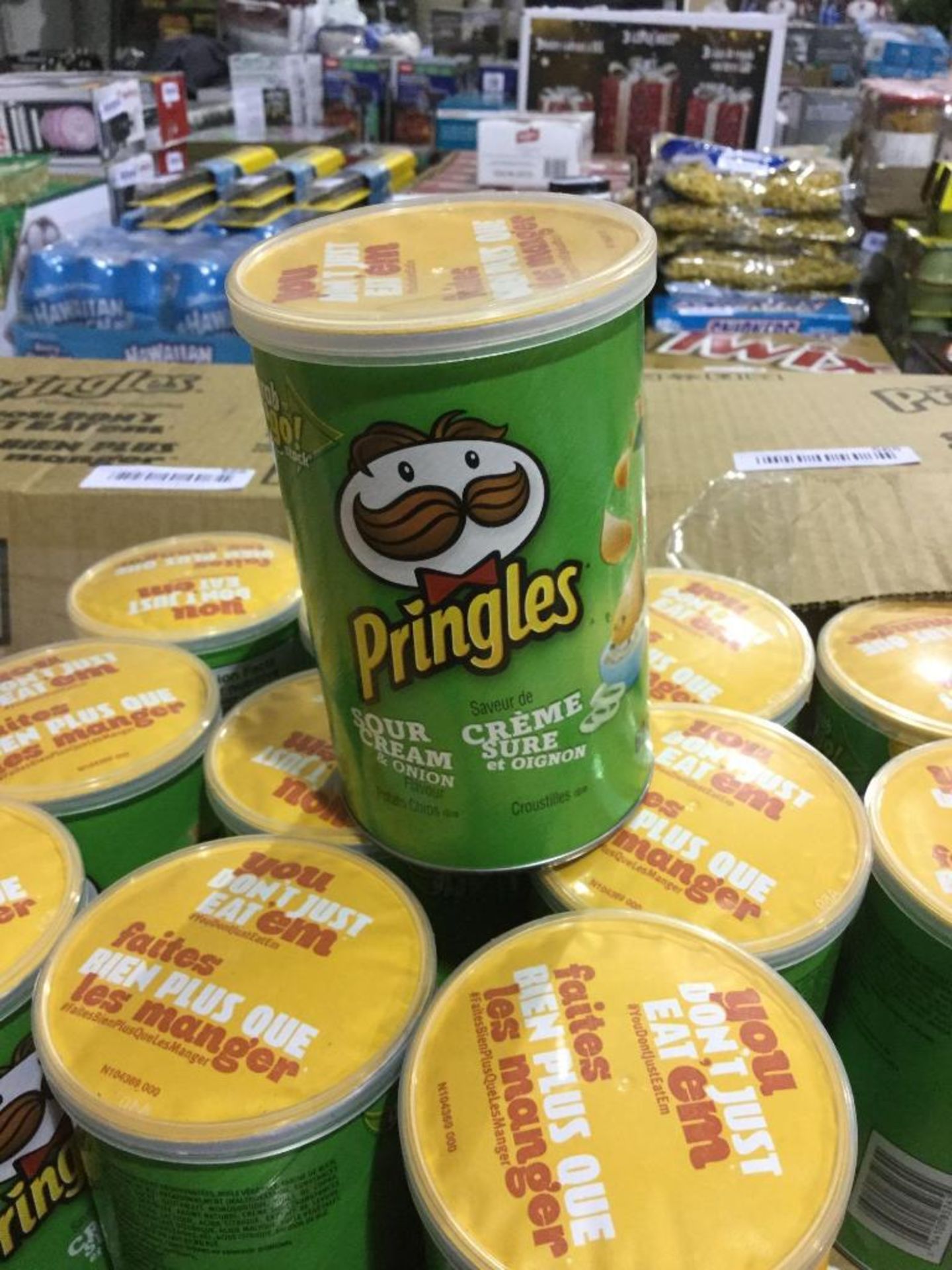 Case of 12 x 68 g Cans Pringles Sour Cream and Onion