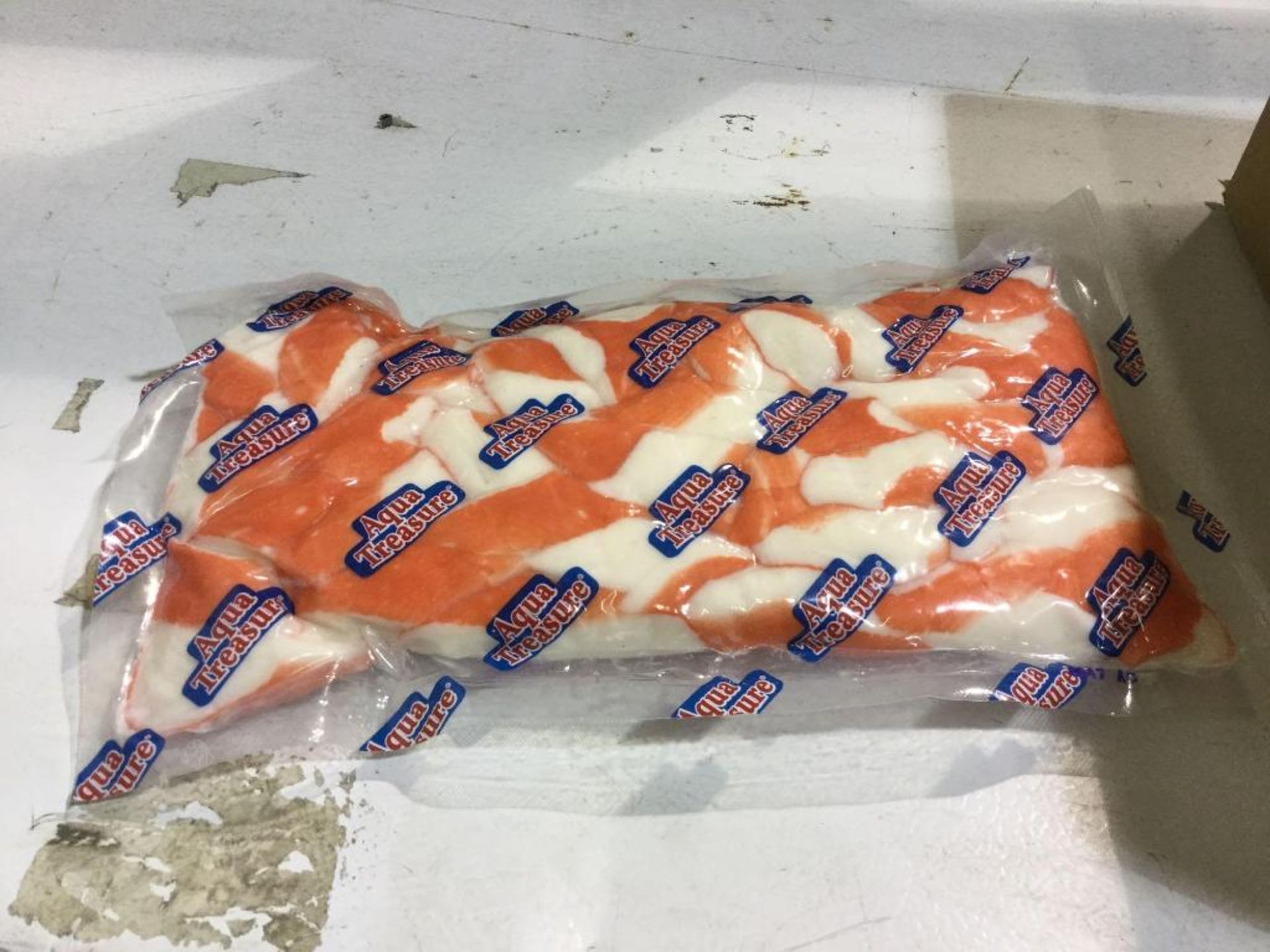 Bag of 1.13 kg Frozen Imitation Crab meat - Flake Style