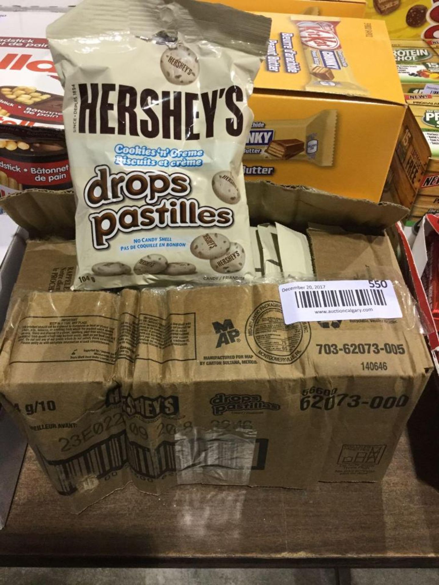 Case of 10 x 104 g Hershey's Cookies and Cream Drops