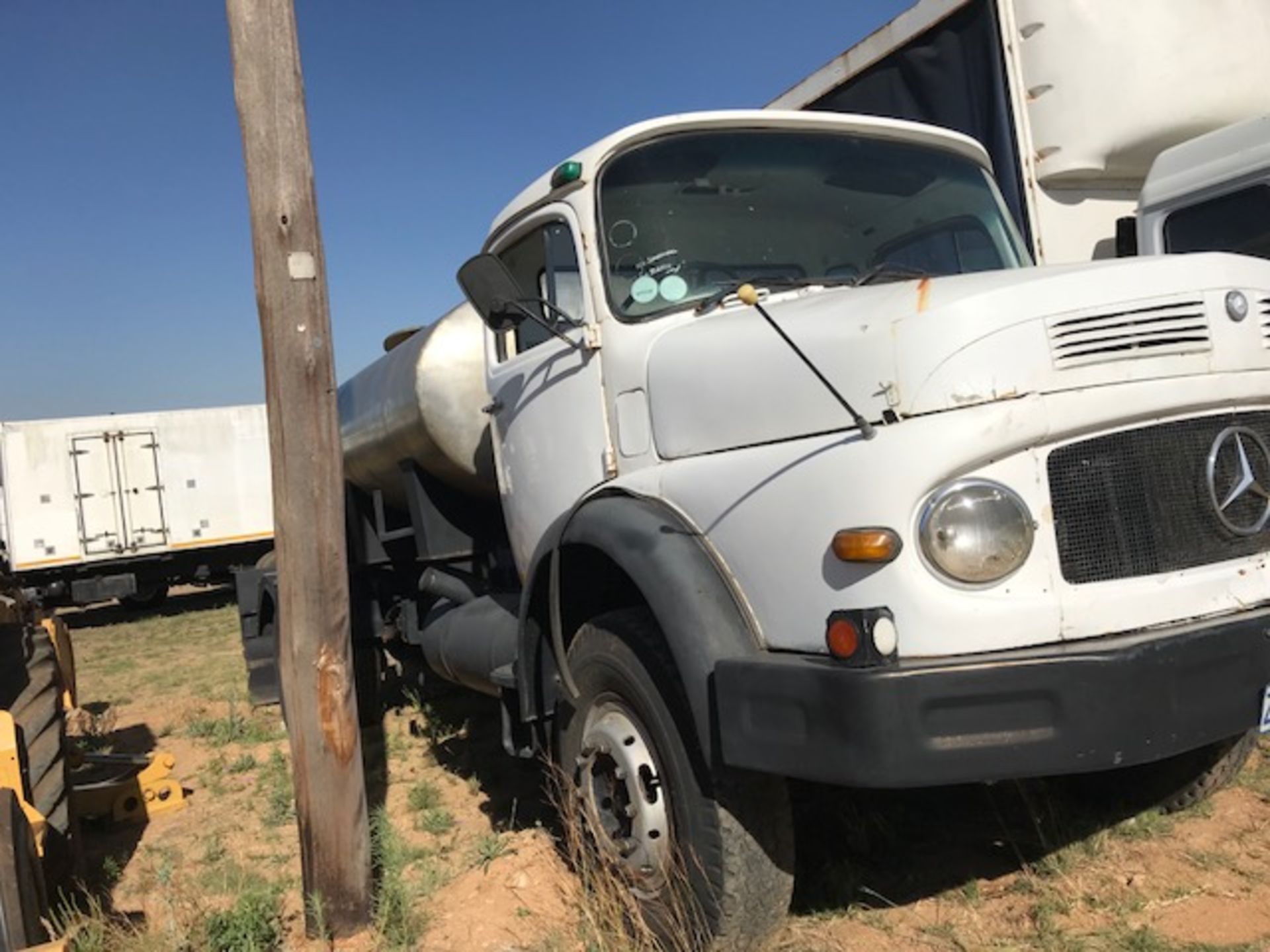 Mbenz Bullnose Water Tanker