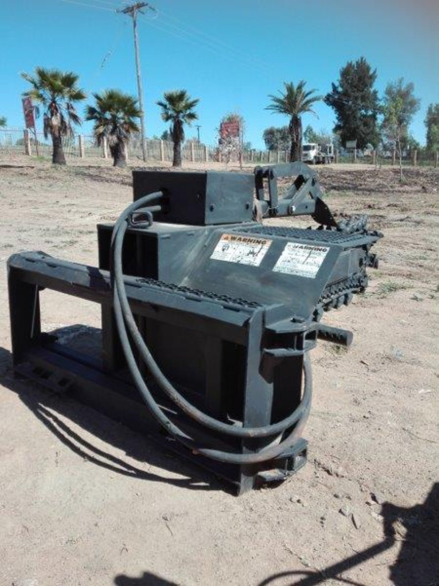 LOWE TRENCHER