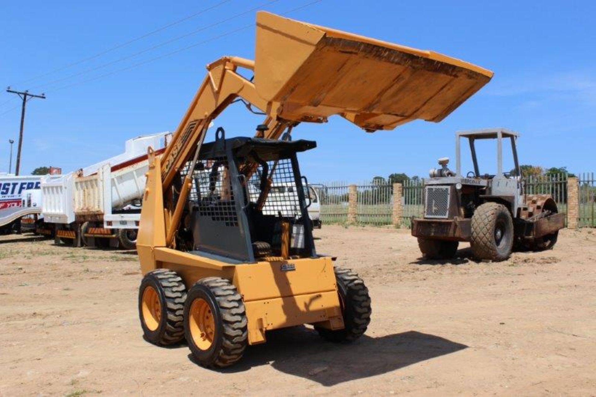 CASE BOBCAT SKIDSTEER