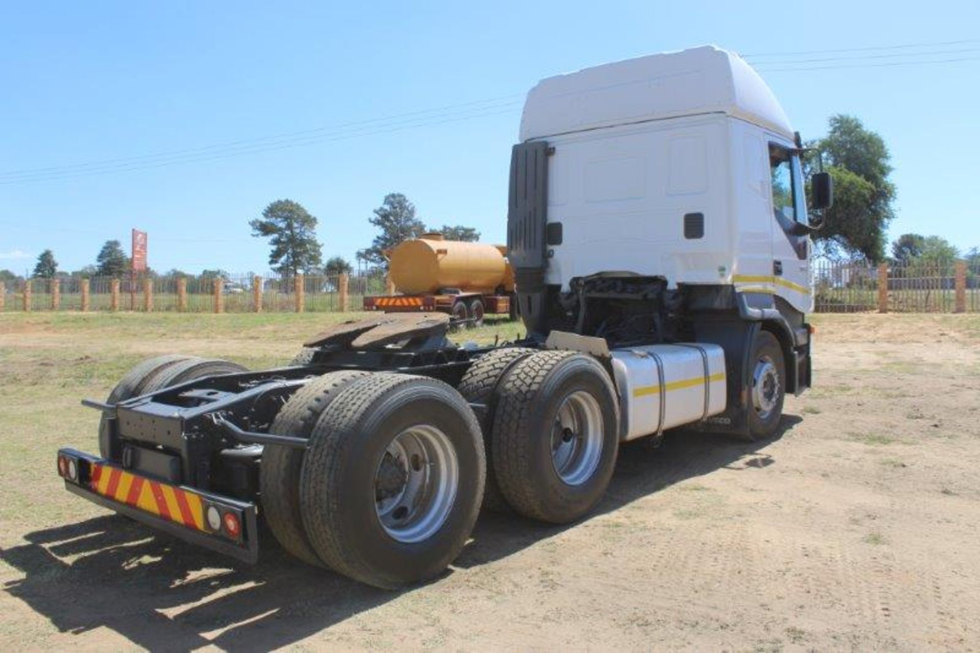 IVECO STRALIS 480 DOUBLE AXLE - Image 4 of 8