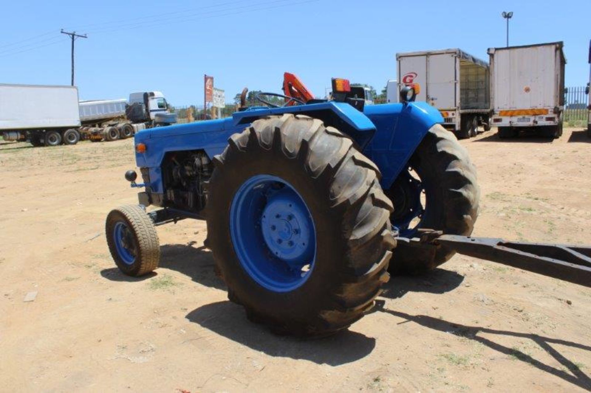 LANDINI R8000 TRACTOR - Image 3 of 7