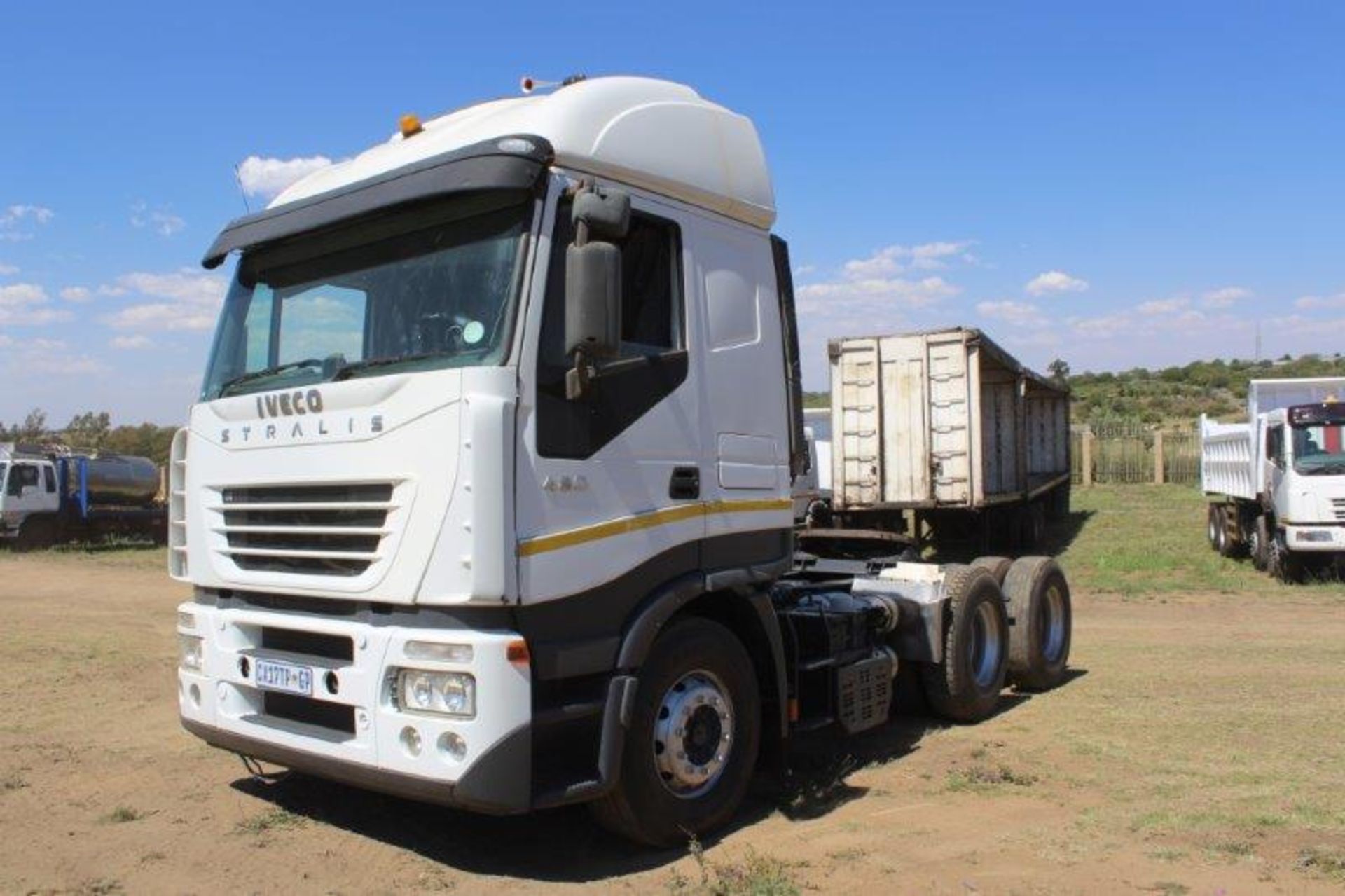 IVECO STRALIS 480 DOUBLE AXLE - Image 2 of 8