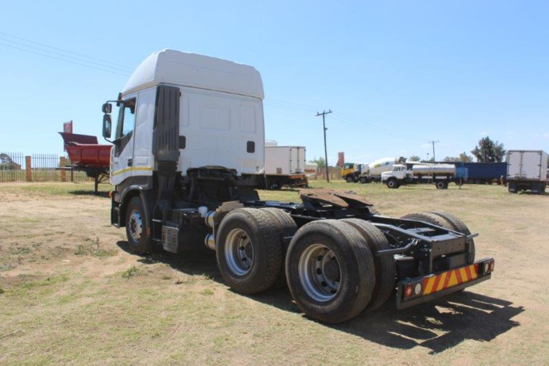 IVECO STRALIS 480 DOUBLE AXLE - Image 3 of 8