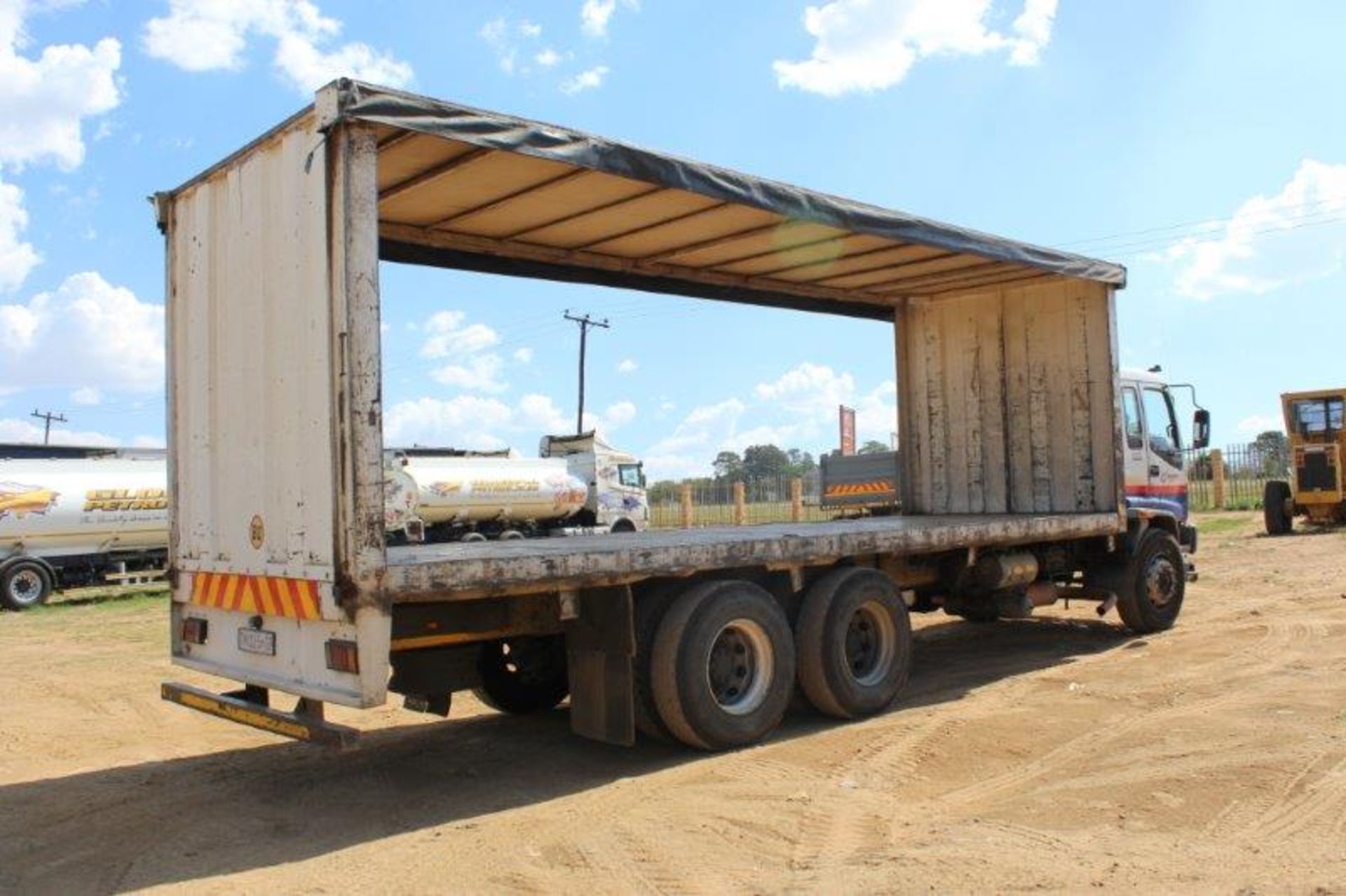 2006 ISUZU FVZ 1400 CURTAIN SIDE - Image 4 of 8