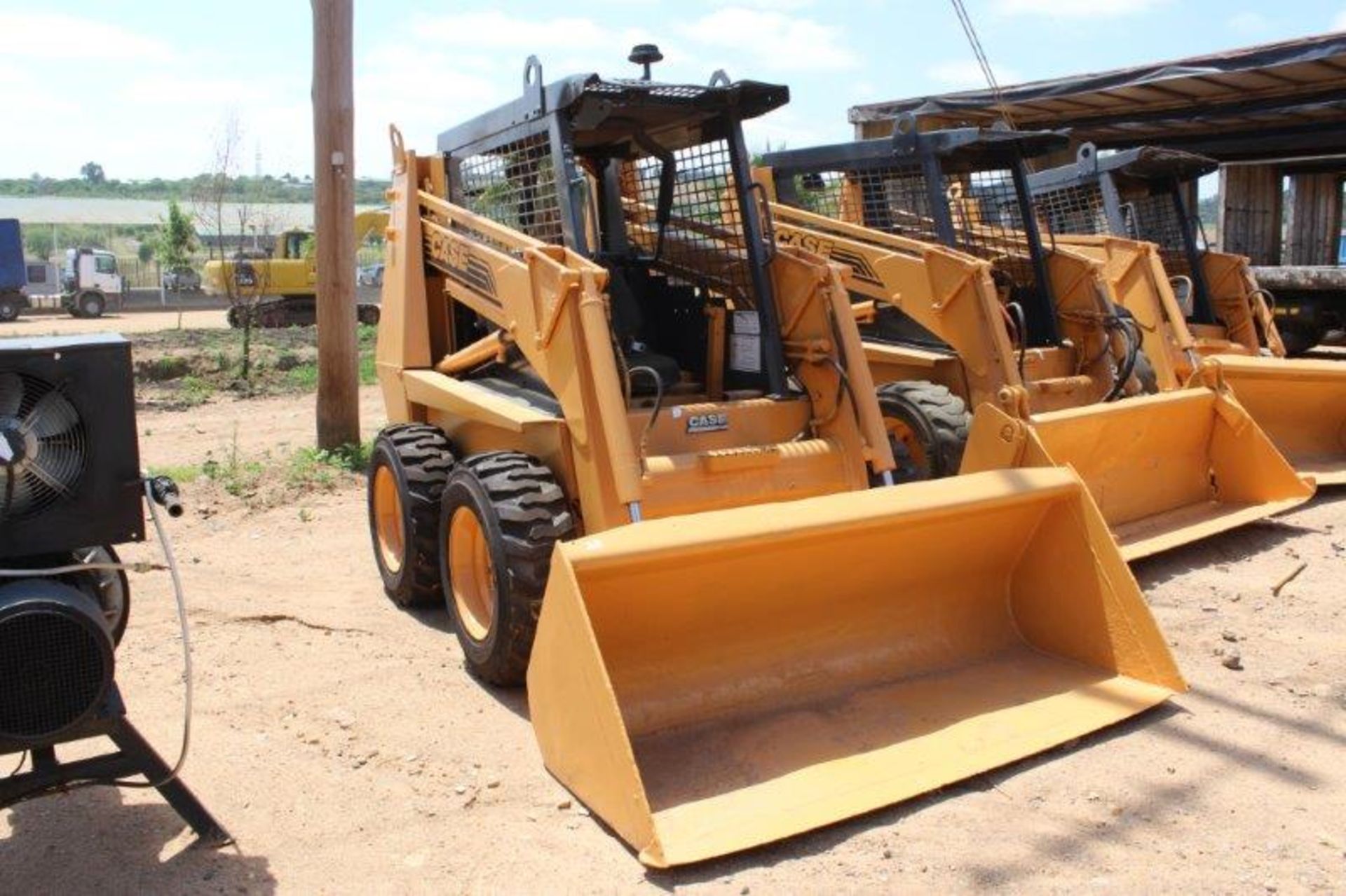 CASE SKIDSTEER