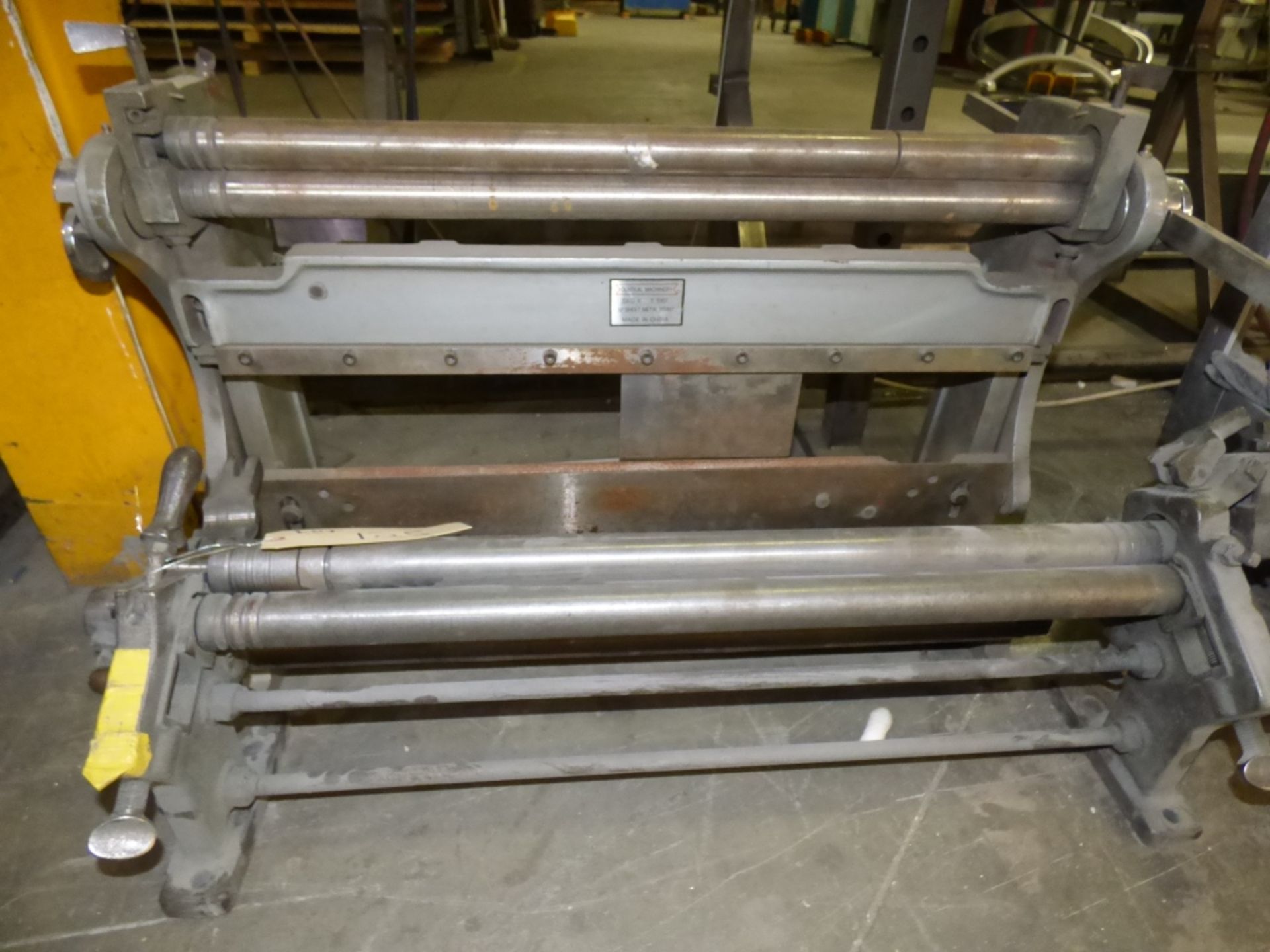 Central Machinery 30" Sheet Metal Roller