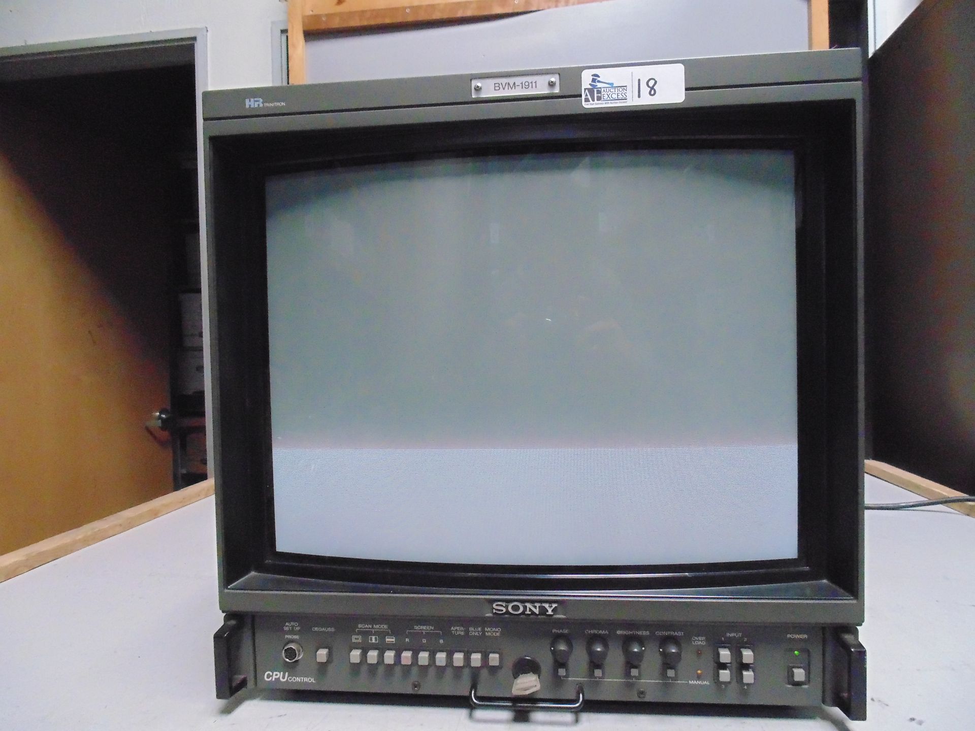 SONY BVM-1911 CRT MONITOR