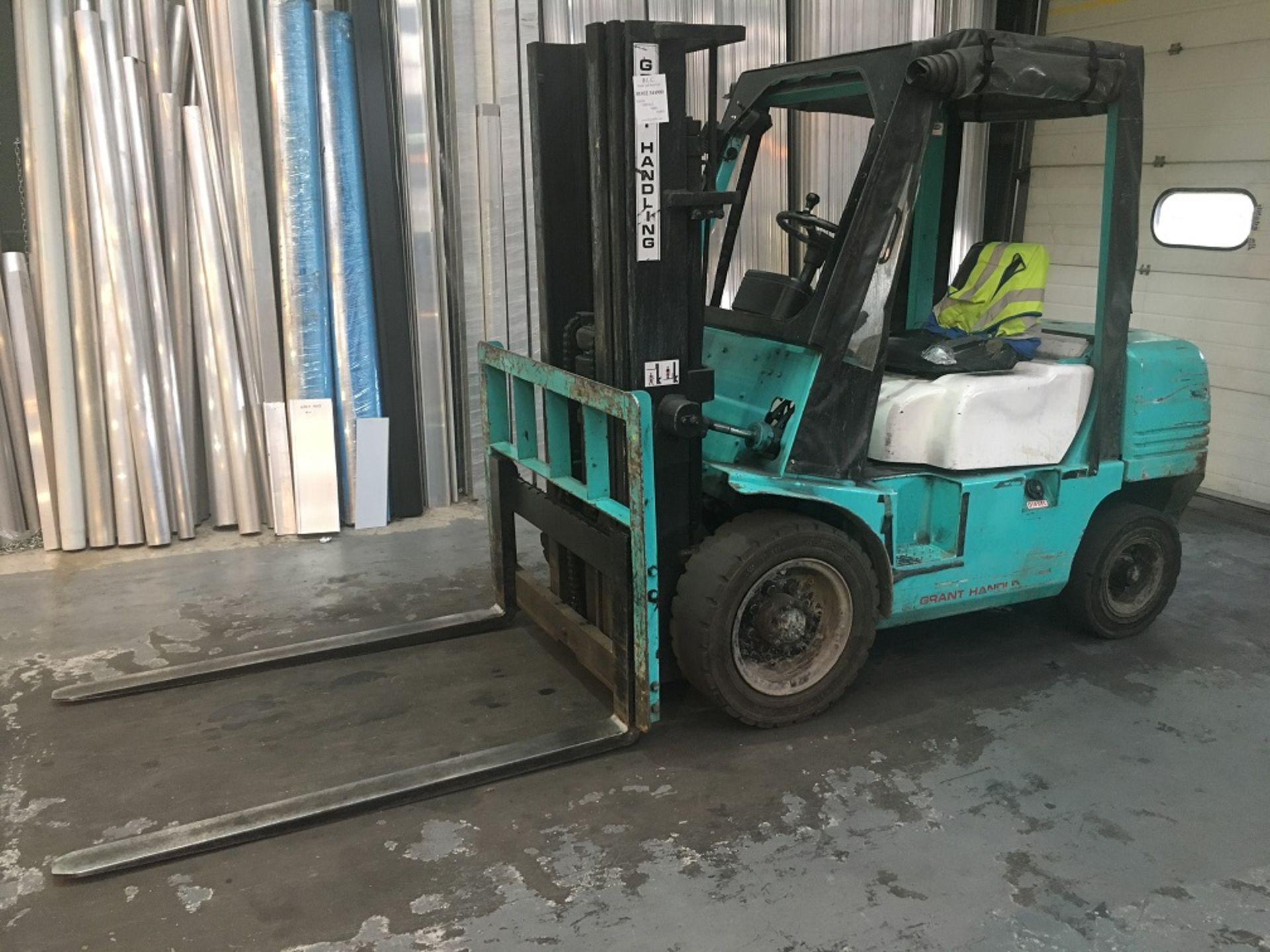 FD 30 - 3 Capacity - 2500 kgs