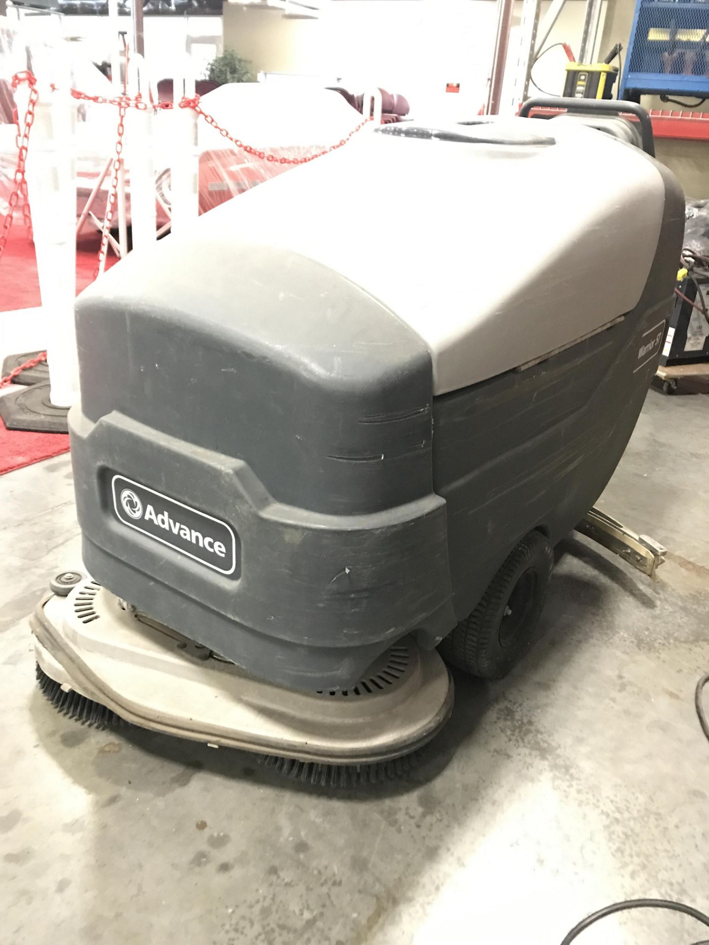 ADVANCE WARRIOR ST. FLOOR SWEEPER/SCRUBBER - Image 3 of 6