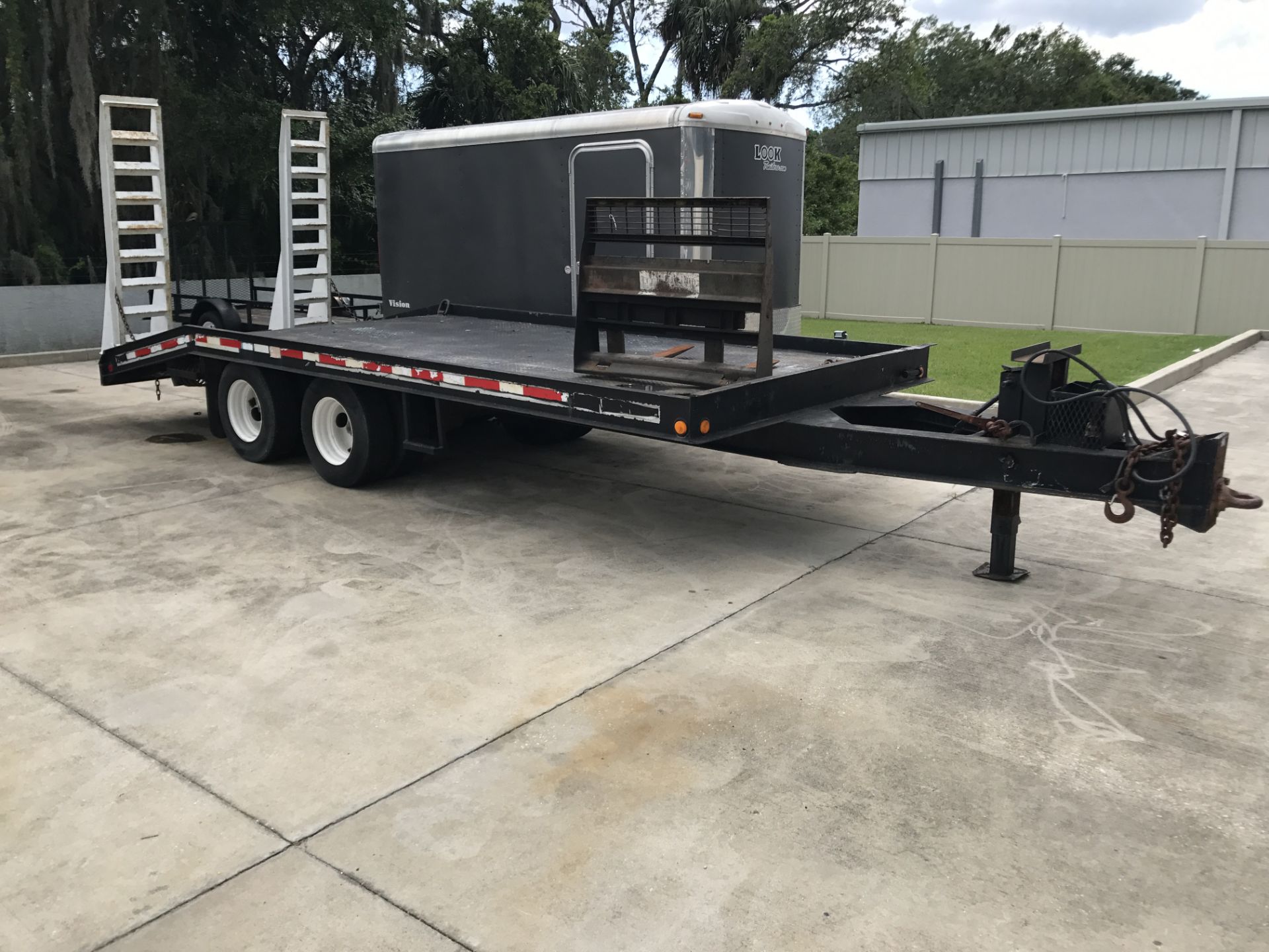 20' EQUIPMENT TRAILER W/ 5' FOLD DOWN RAMPS, 20' STEEL DECK, AIR BRAKES