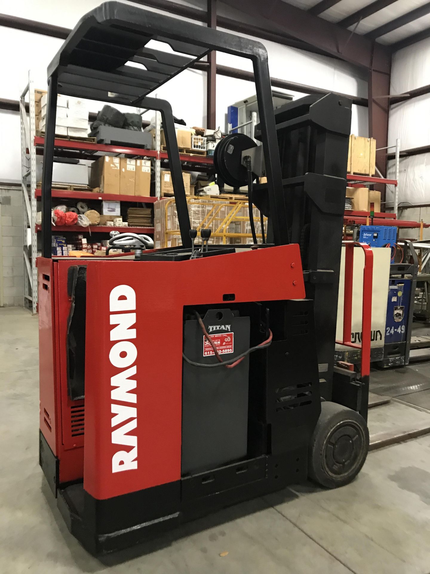 SEE VIDEO** RAYMOND ELECTRIC FORKLIFT MOD. 60-C30TT