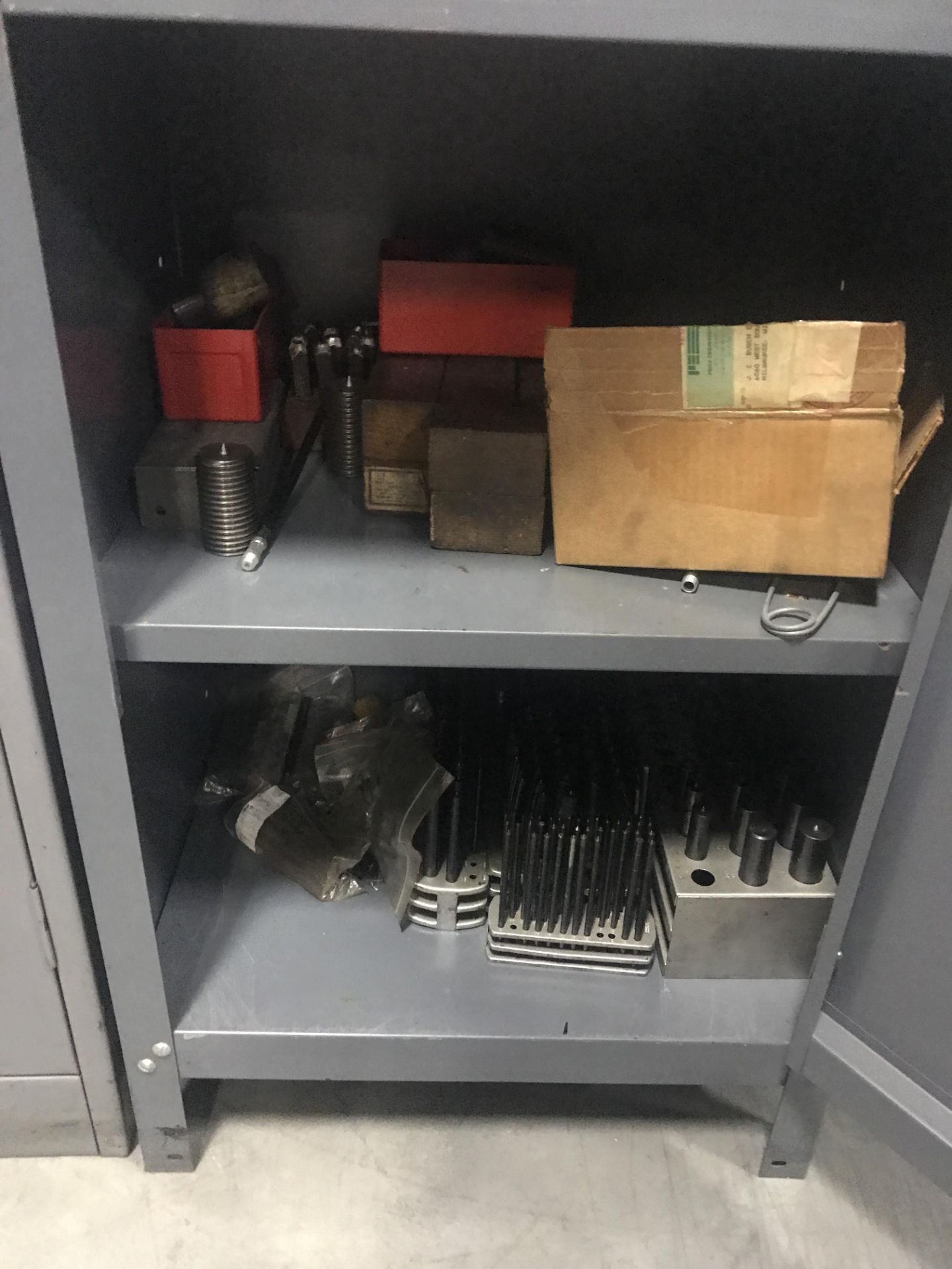 TOOL/STORAGE CABINET W/ CONTENTS - Image 2 of 3