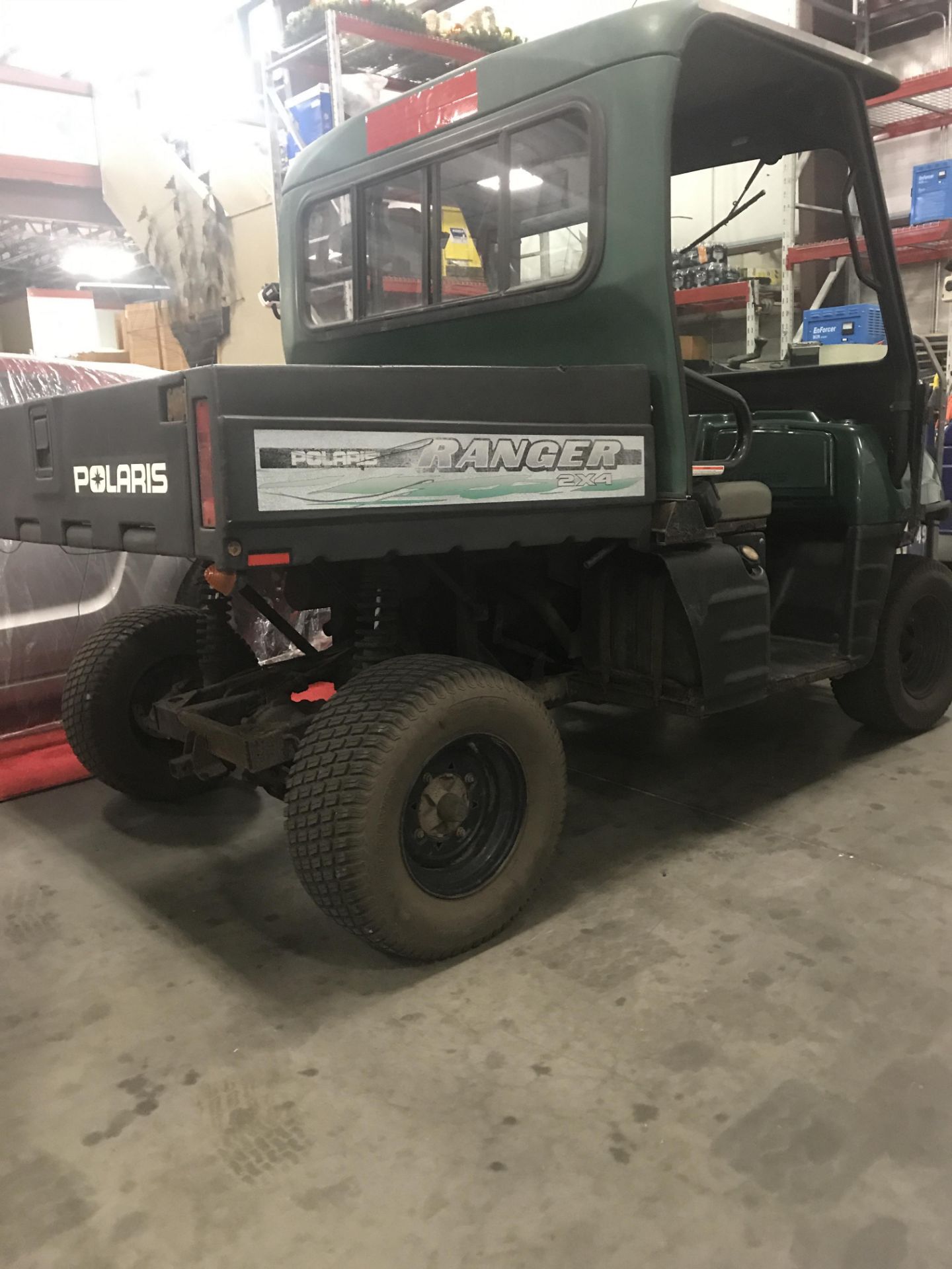 SEE VIDEO** POLARIS RANGER SIDE BY SIDE ATV W/ WINDSHIELD, GAS ENGINE,DUMP BED, SLIDING REAR WINDOW - Image 2 of 4