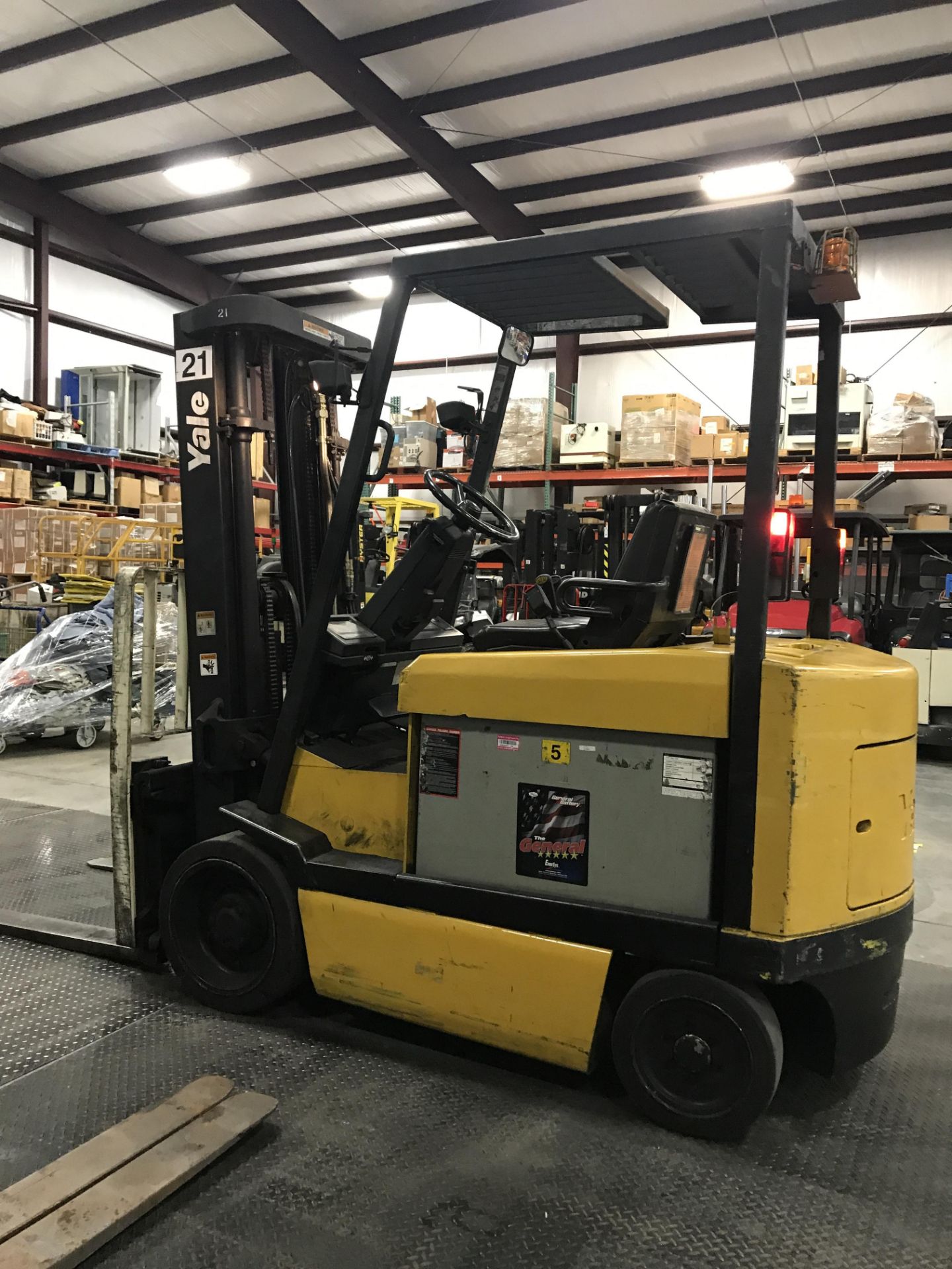 SEE VIDEO** YALE ELECTRIC FORKLIFT, 6,000 LB CAP.