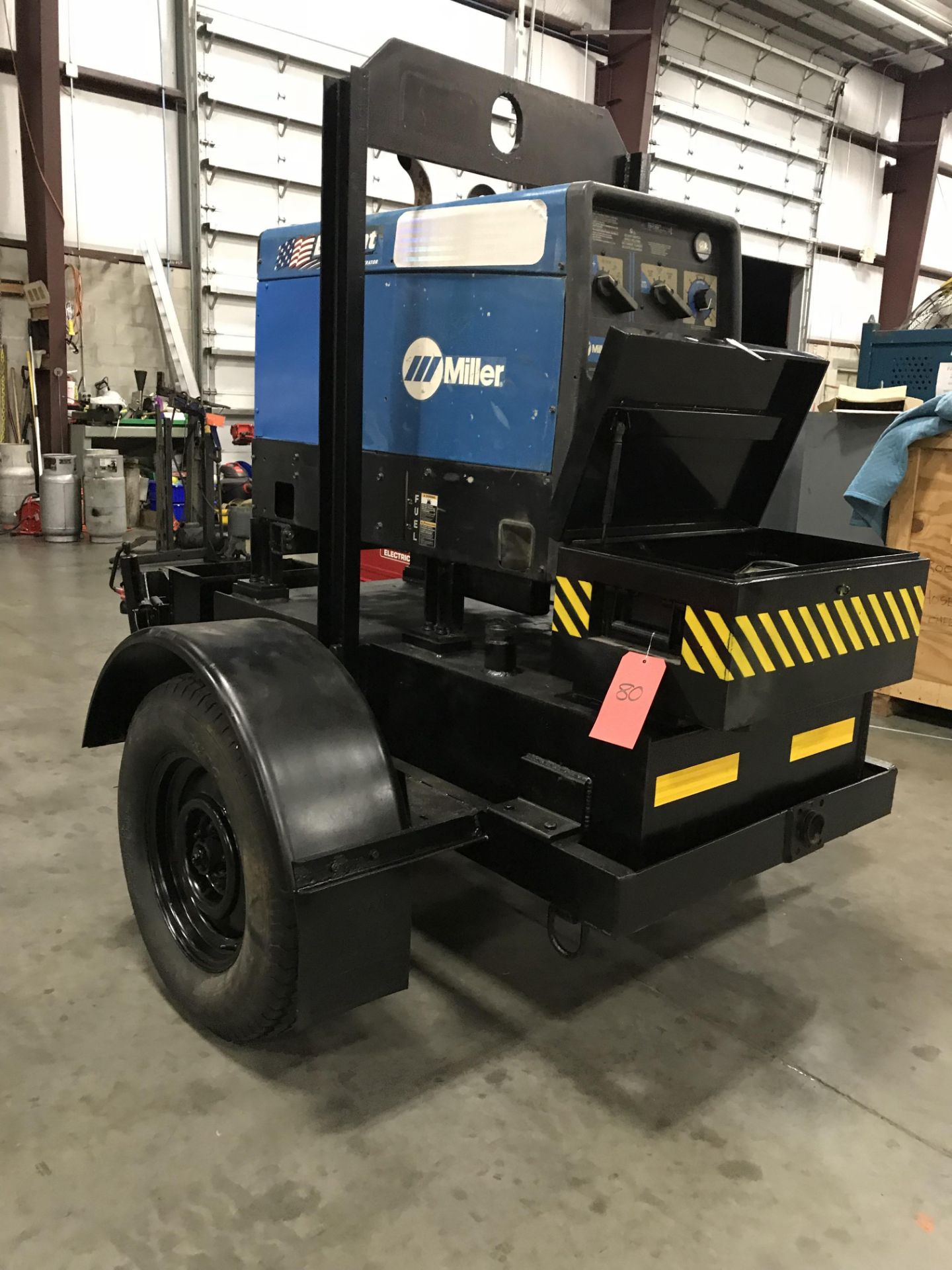 TRAILER MOUNTED MILLER BOBCAT WELDER/GENERATOR - Image 2 of 5