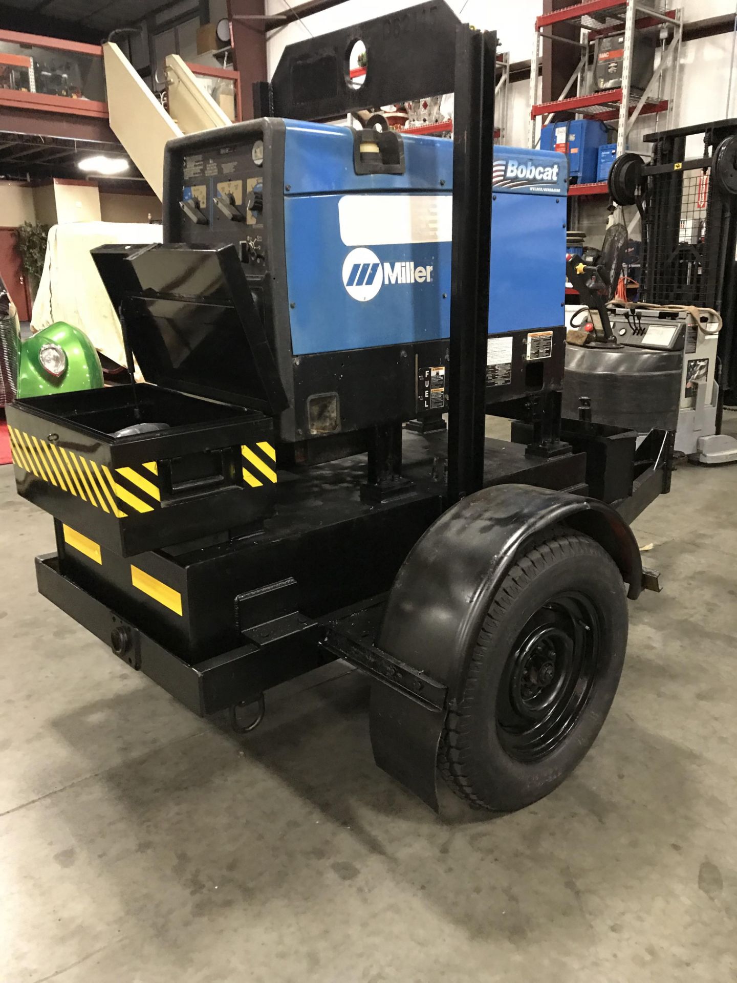 TRAILER MOUNTED MILLER BOBCAT WELDER/GENERATOR - Image 3 of 5