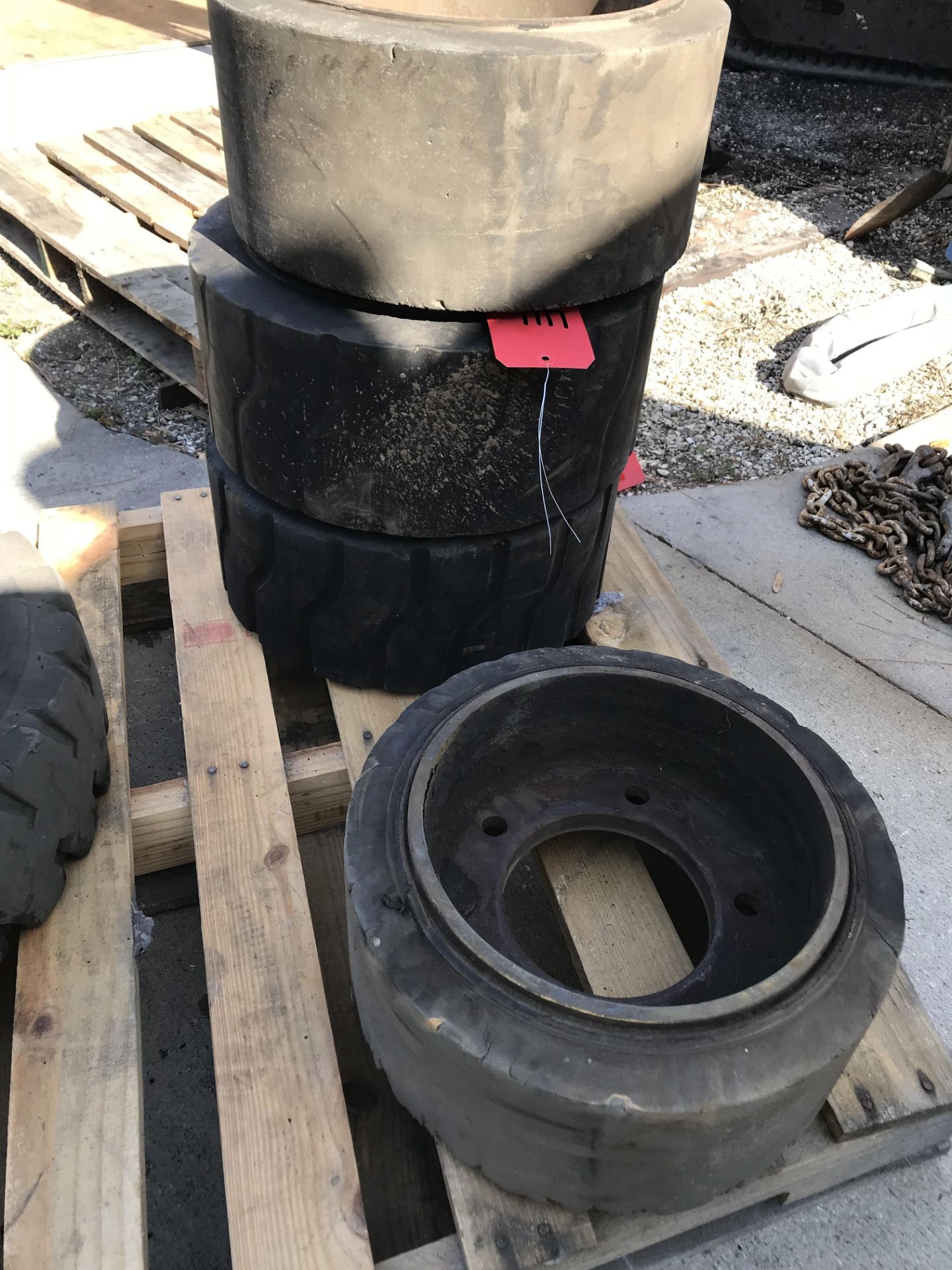 ASSORTED FORKLIFT TIRES