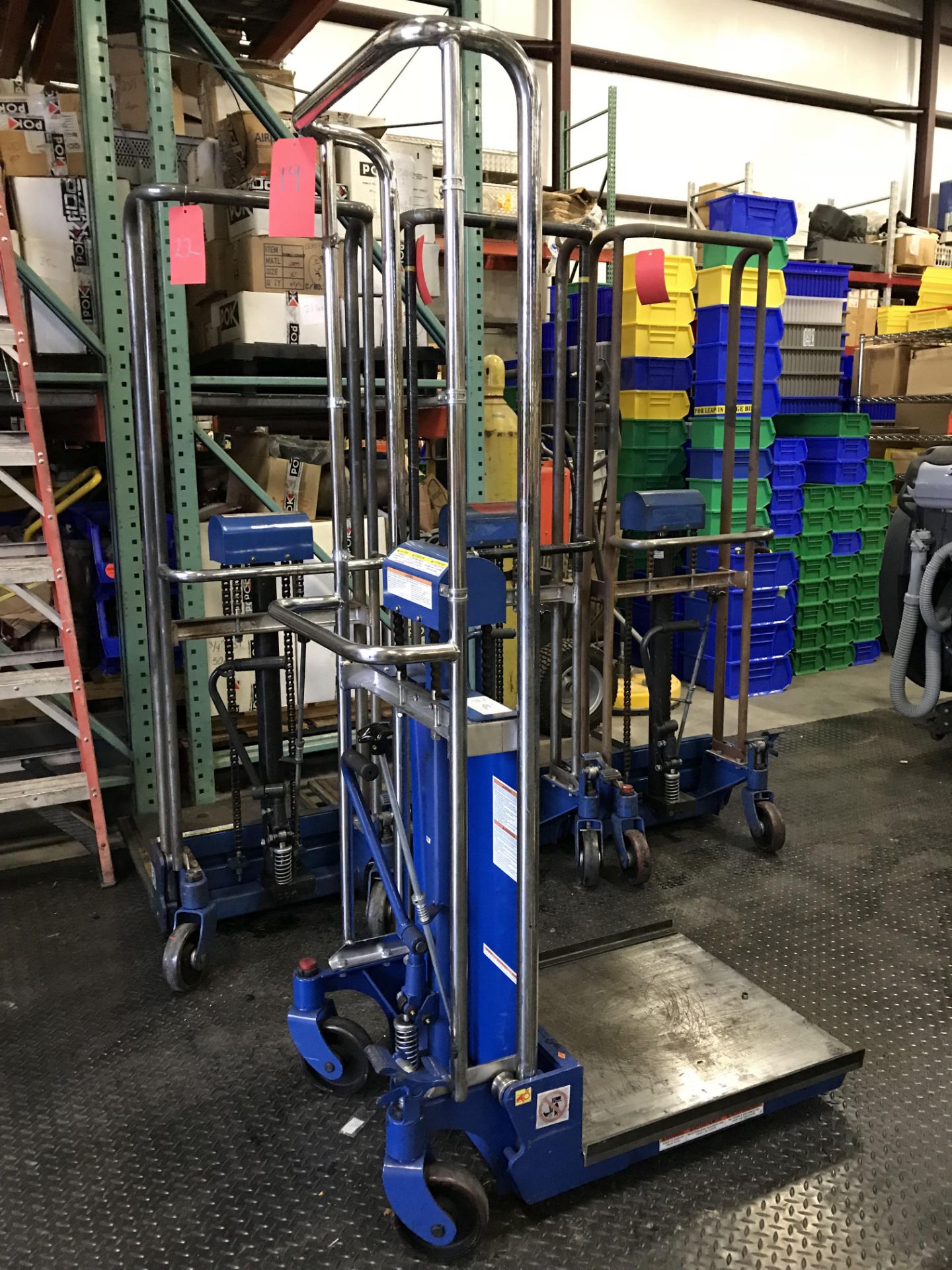 VESTIL HYD-10 DYE CART, 880LB CAP. 3 1/2 - 59