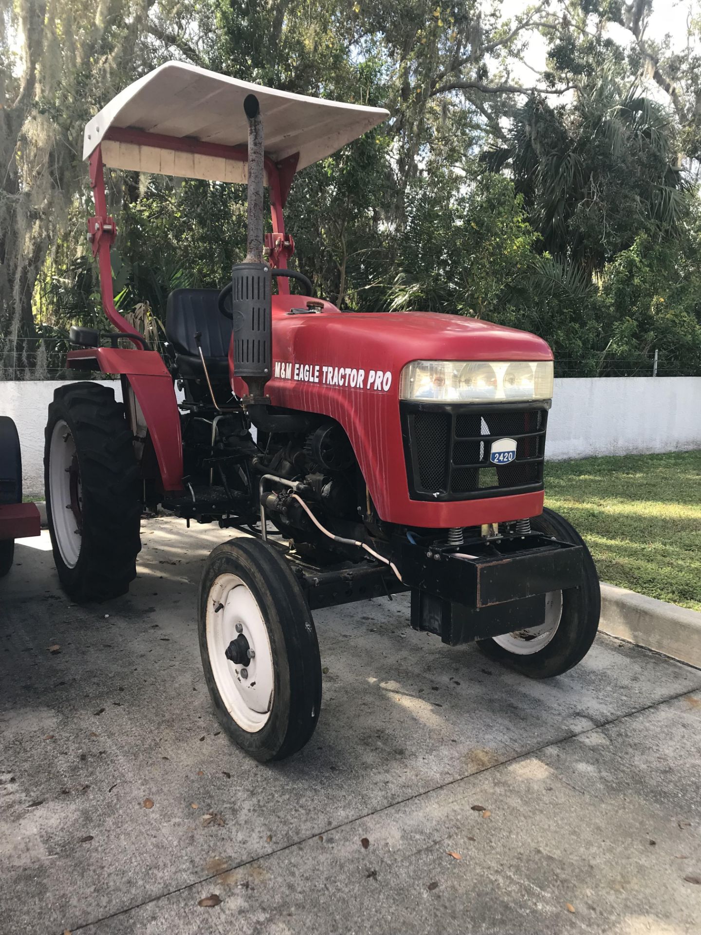 DIESEL EAGLE TRACTOR - Image 2 of 5