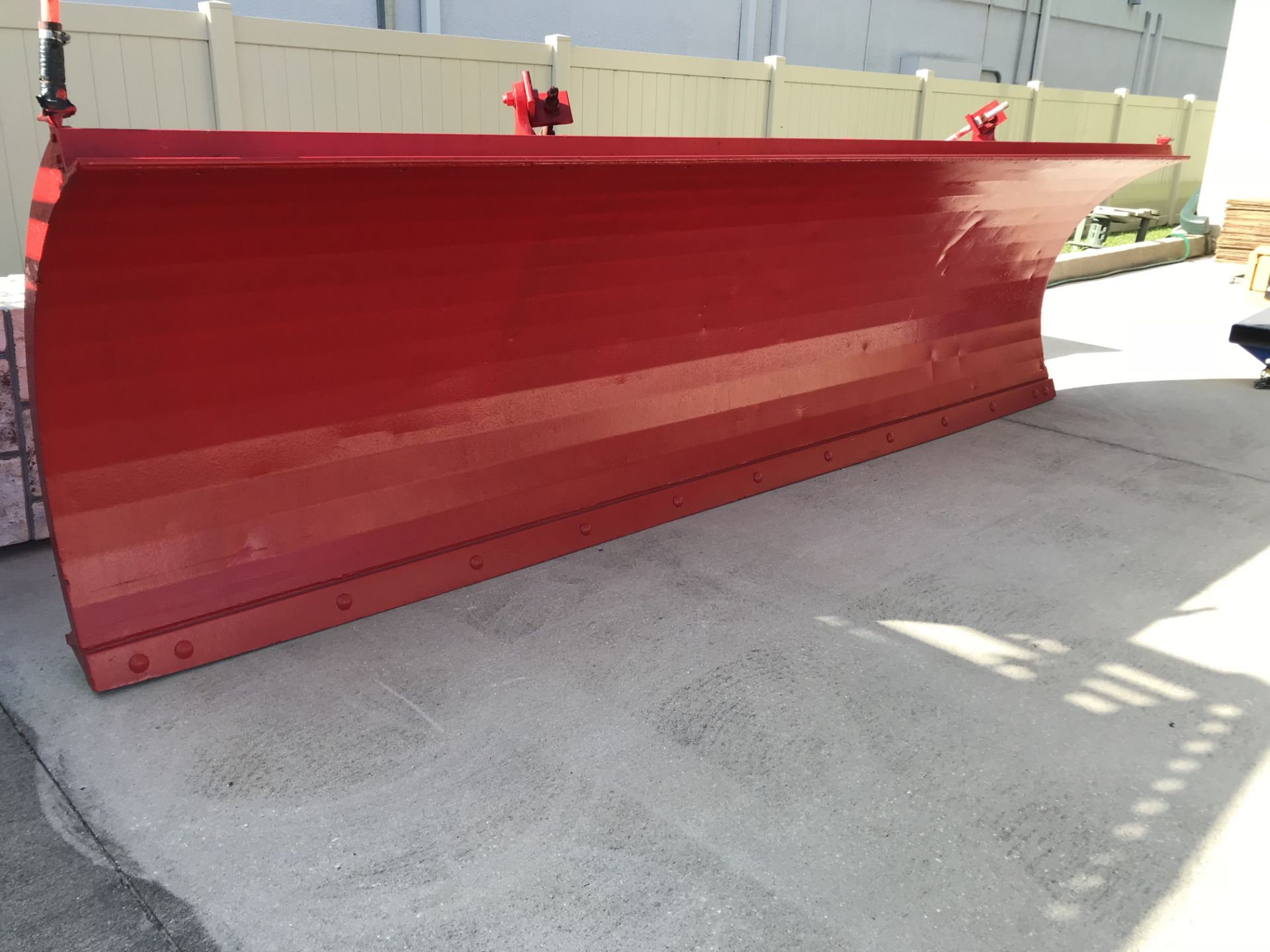 11' COMMERCIAL HYDRAULIC SNOW PLOW ATTACHMENT