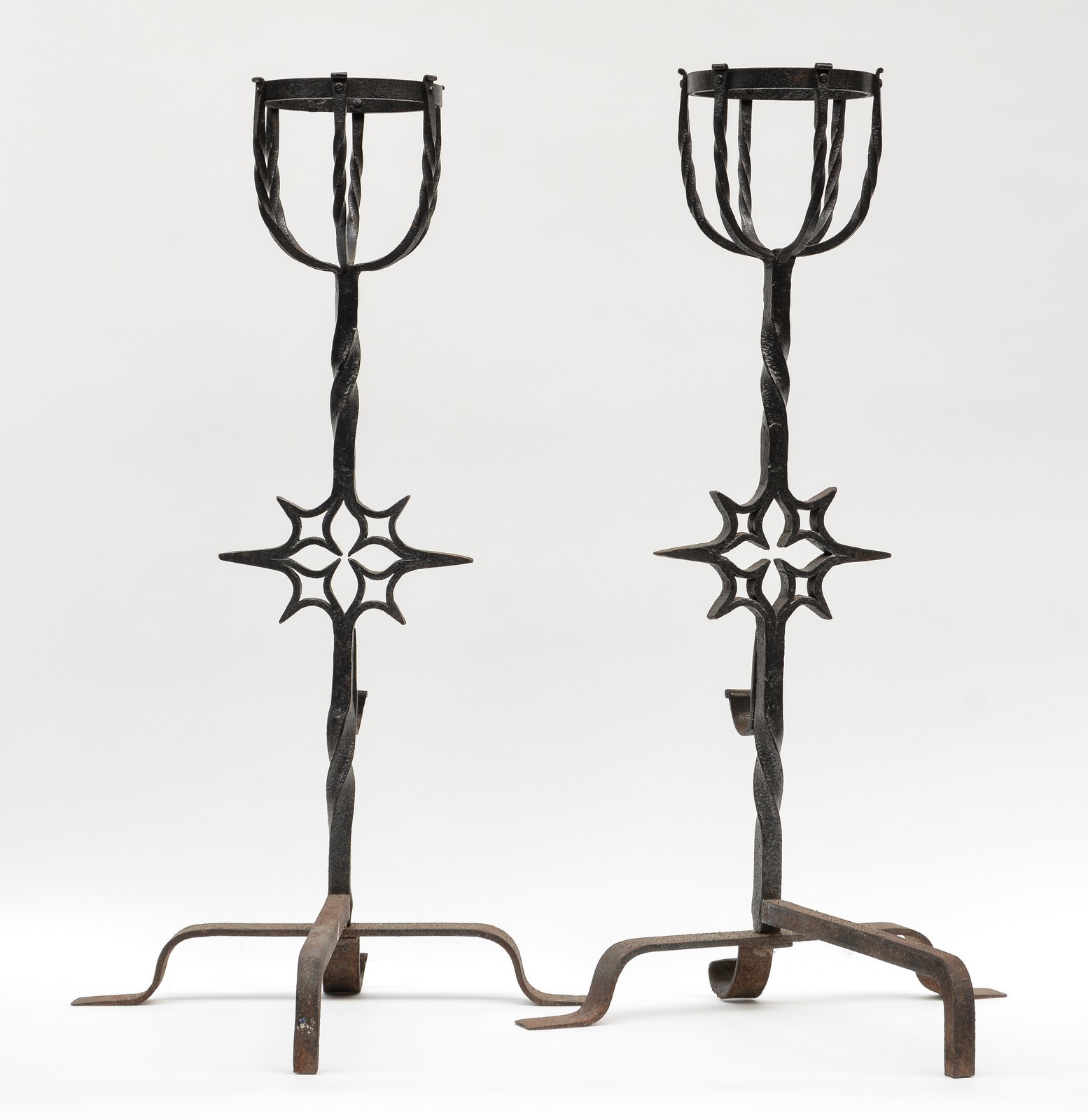 A pair of Gothic style wrought iron andirons, H 83 cm - Image 3 of 6