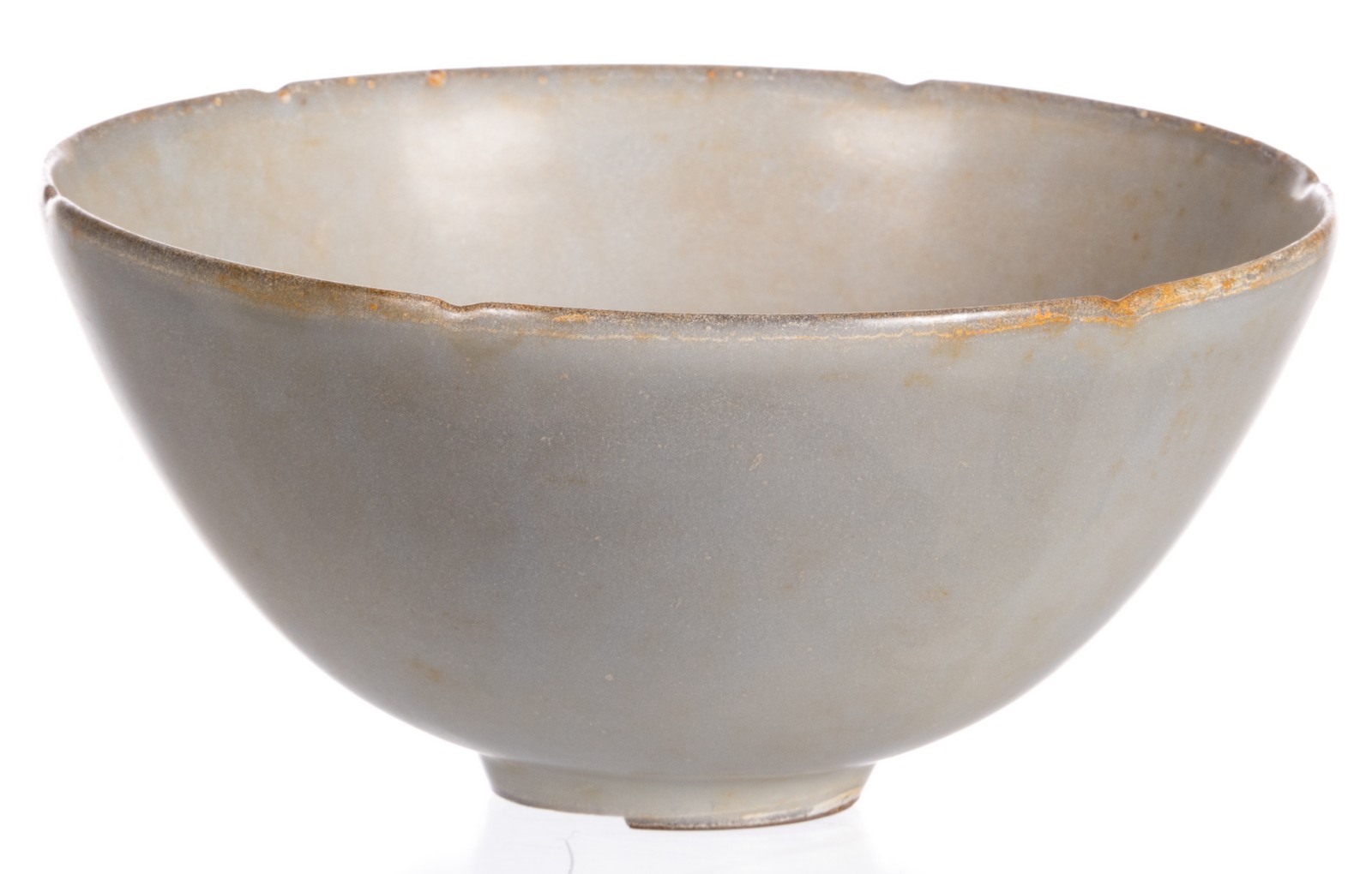 A Chinese celadon stoneware bowl, H 9,5 cm - Diameter 19,5 cm (chips, cracks and firing faults to - Image 4 of 10