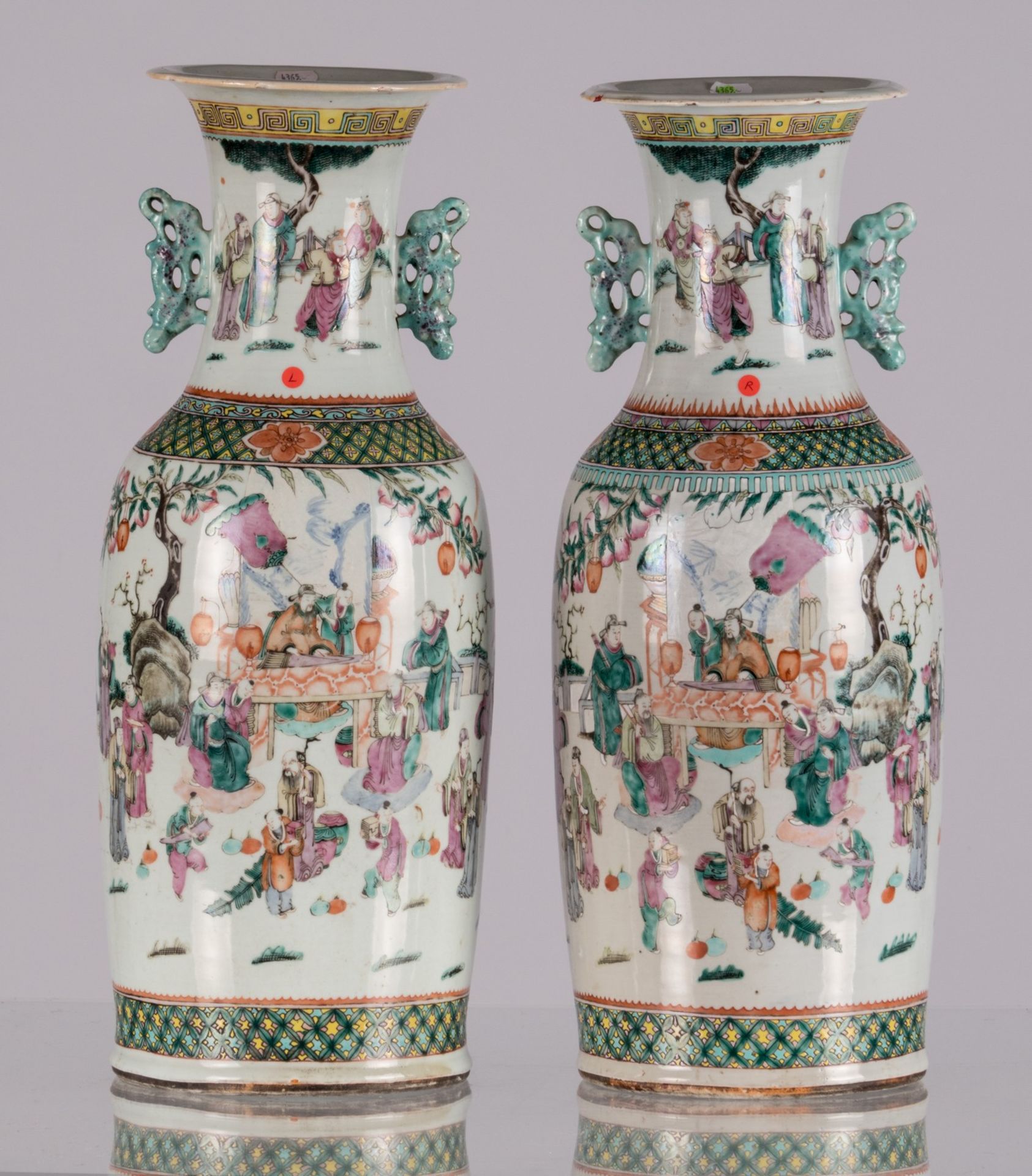 A pair of Chinese famille rose vases, overall decorated with a court scene on a terrace in a - Bild 15 aus 15