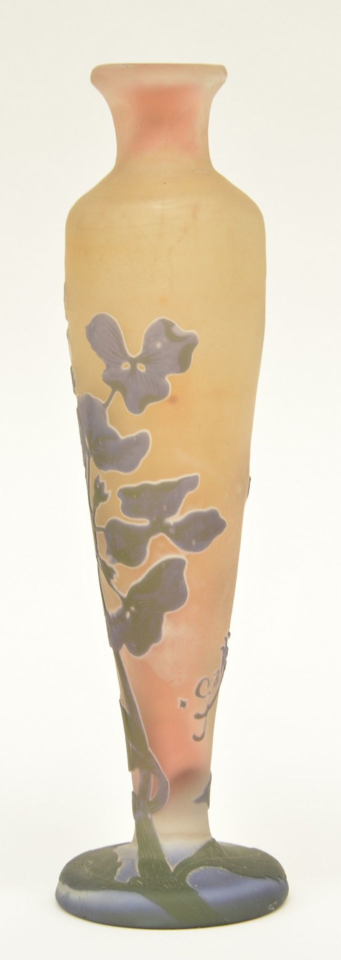 An Art Nouveau and period cameo glass vase, signed Gallé, H 21,4 cm - Bild 4 aus 10