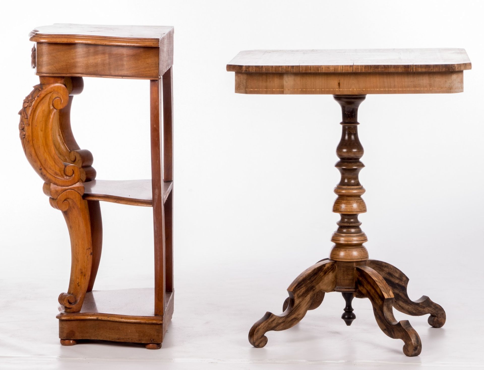 A walnut console in Louis Philippe style, H 79 - W 51 - D 35,5 cm; added a ditto Nap. III side table - Bild 3 aus 10