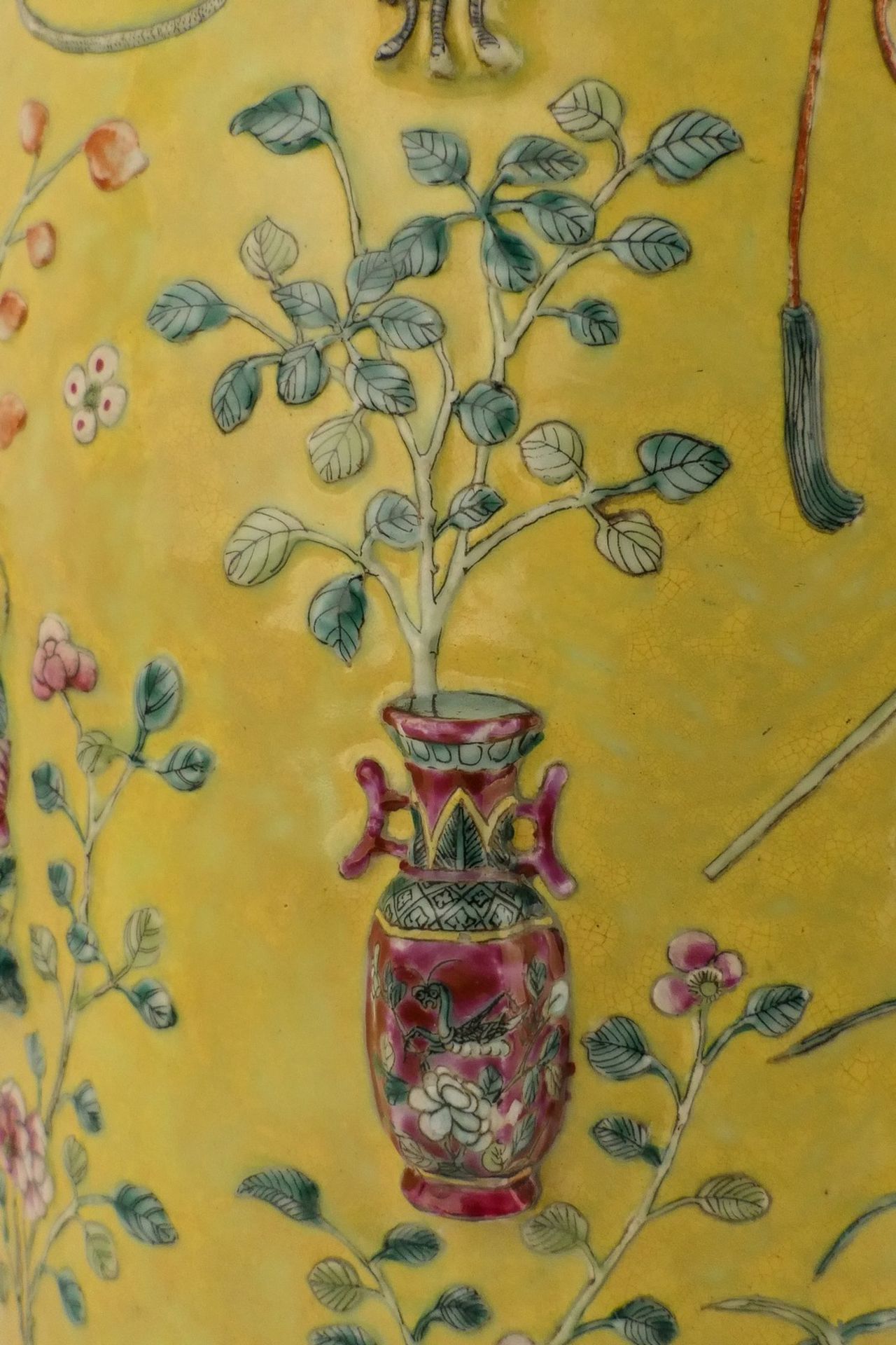 A Chinese yellow ground famille rose vase, decorated with moulded antiquities and flower branches, - Bild 11 aus 12