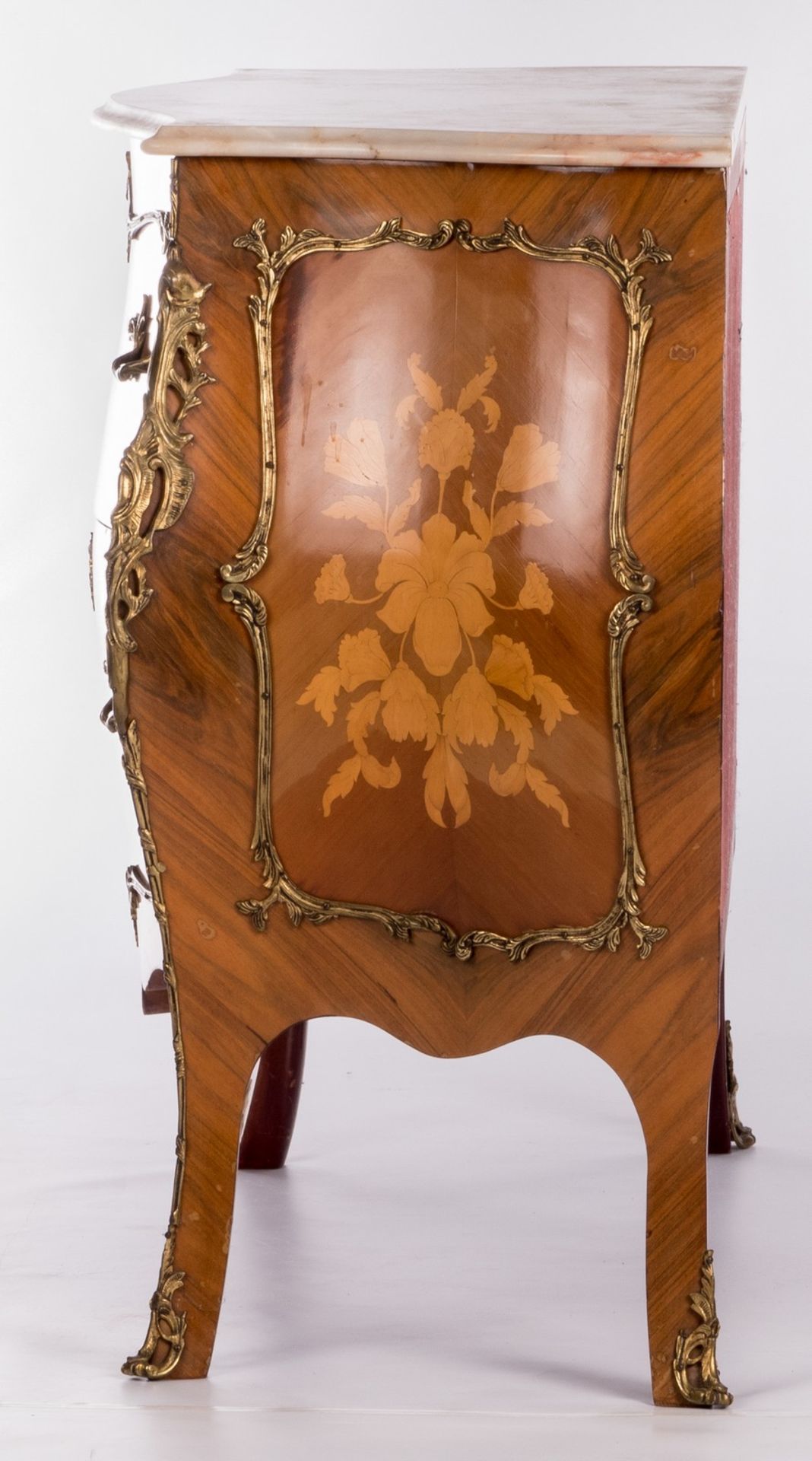 A French Cressent type commode, LXV style, mahogany and marquetry veneered, bronze mounts and marble - Bild 3 aus 11