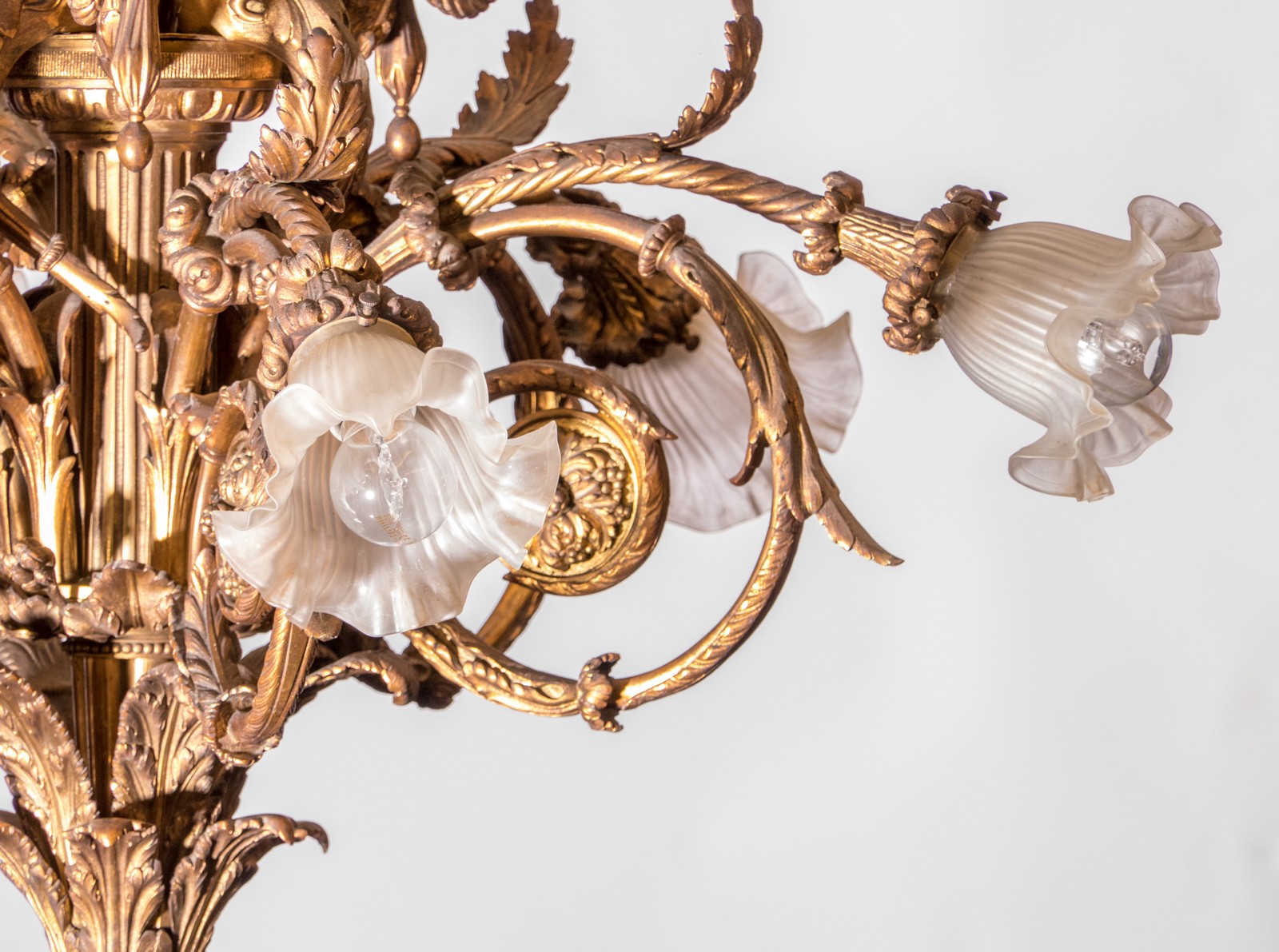 An exceptional neoclassical bronze chandelier, ca. 1910, H 138 - Diameter 103 cm - Image 4 of 5