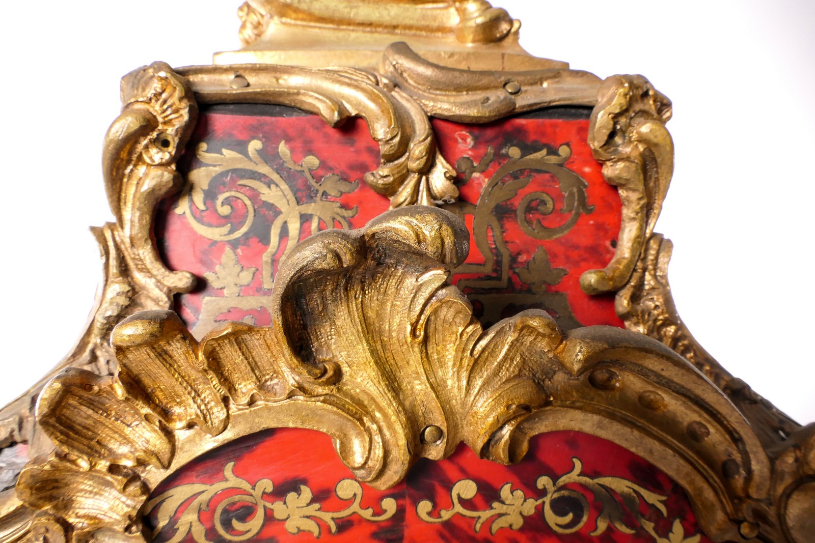 A cartel clock in Louis XV-style, Boulle marquetry and gilt bronze mounts, marked Kienzle, H 118,5 - Image 6 of 14