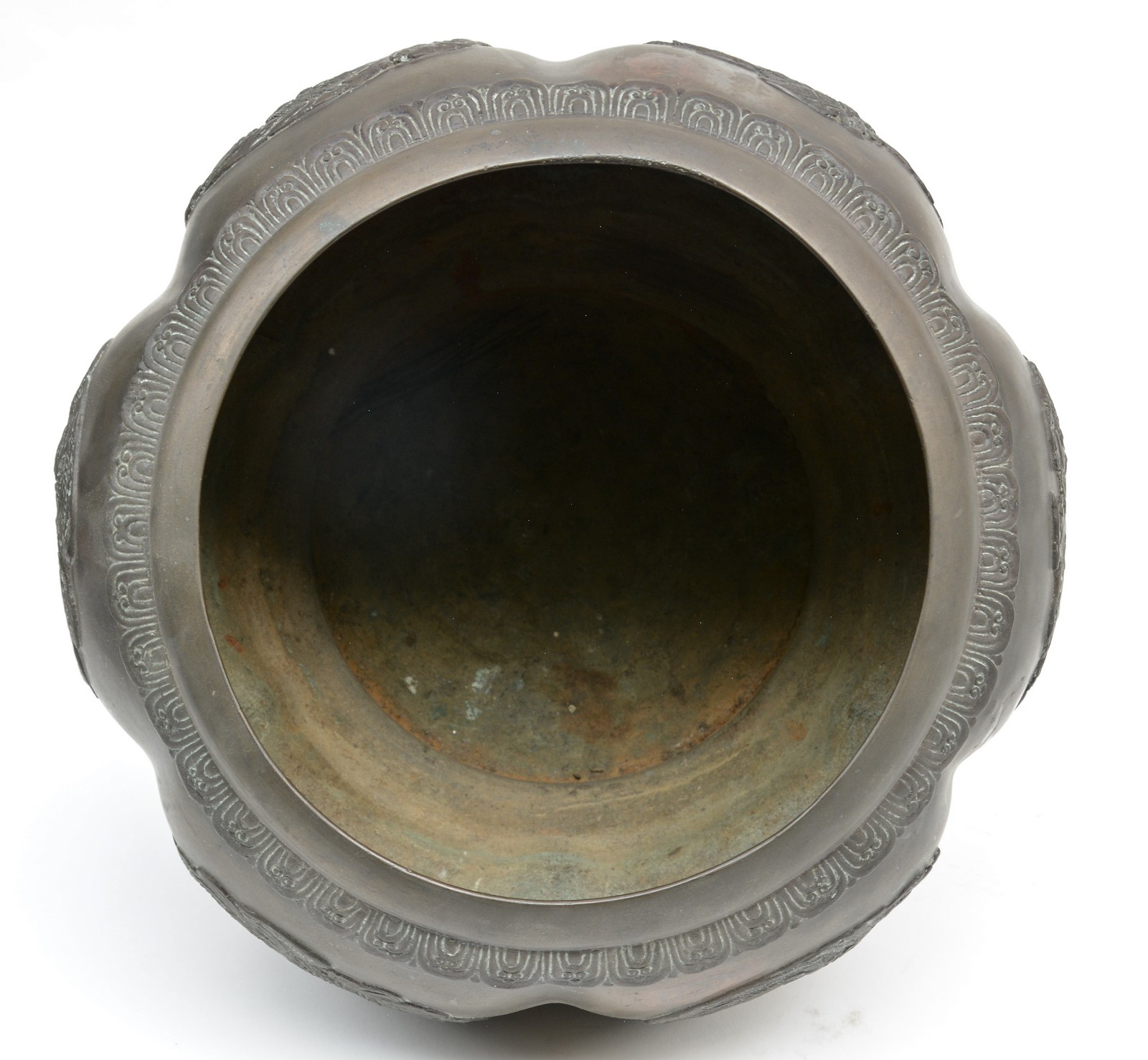 An Oriental brass flowerpot, H 23 - Diameter 32 cm - Image 6 of 7